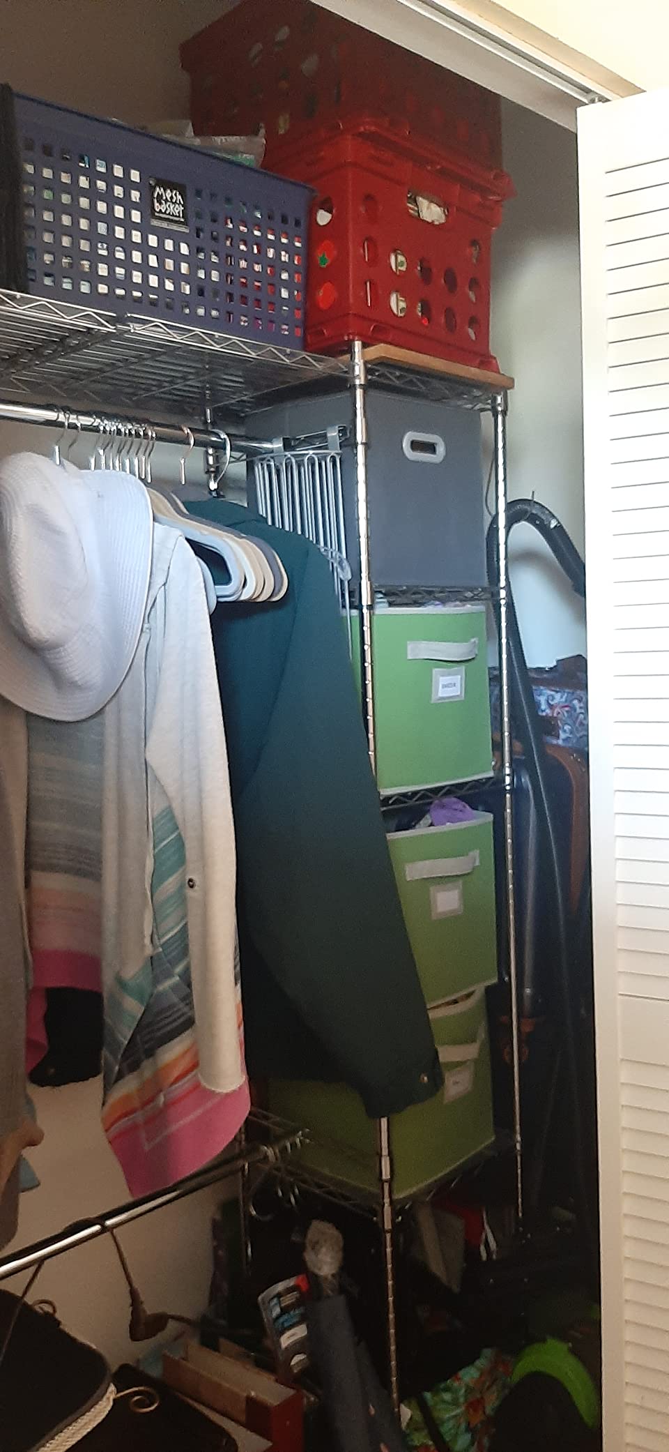 Amazon Basics Expandable Adjustable Metal Closet Organizer with Hanging Rod, Clothes Rack, Shelves, 57-80 x 14 x 72 inches (LxWxH), Chrome customer photo 2