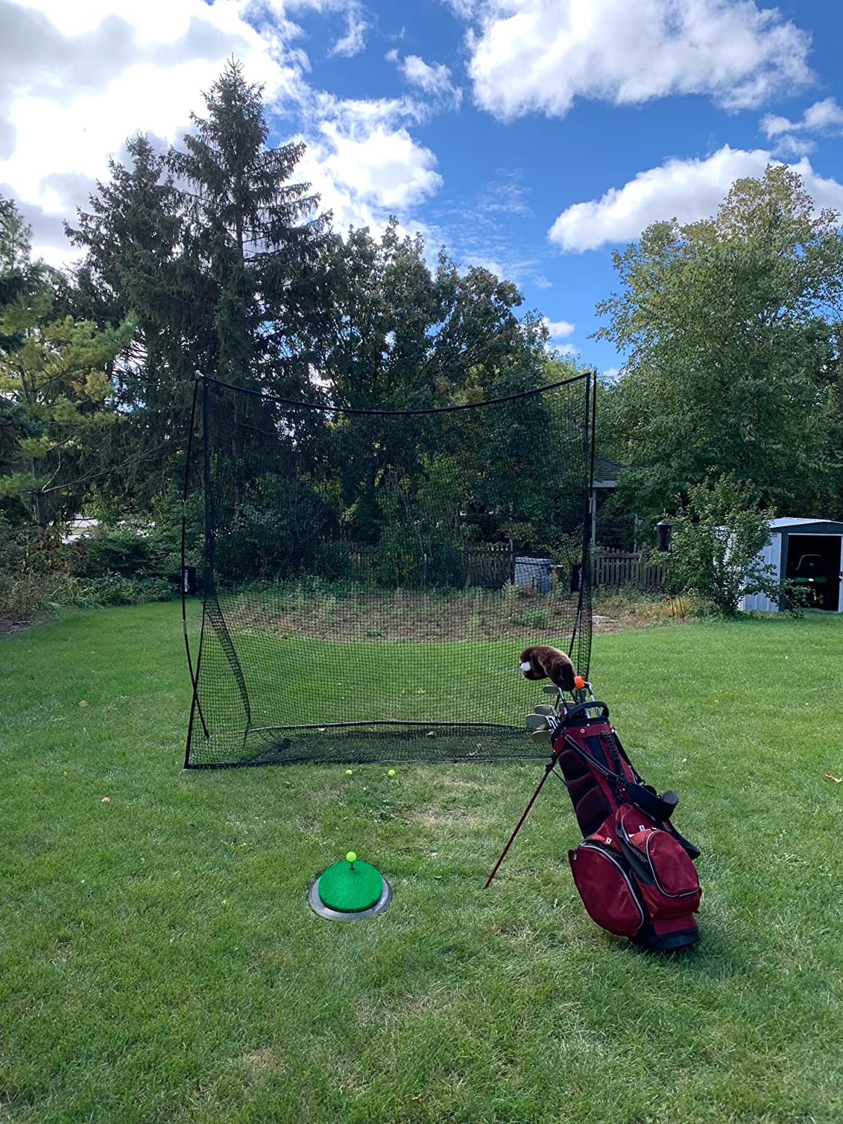 Amazon Basics Portable Golf Net, Practice Hitting Net for Indoor/Outdoor, Quick Setup, Black customer photo 1