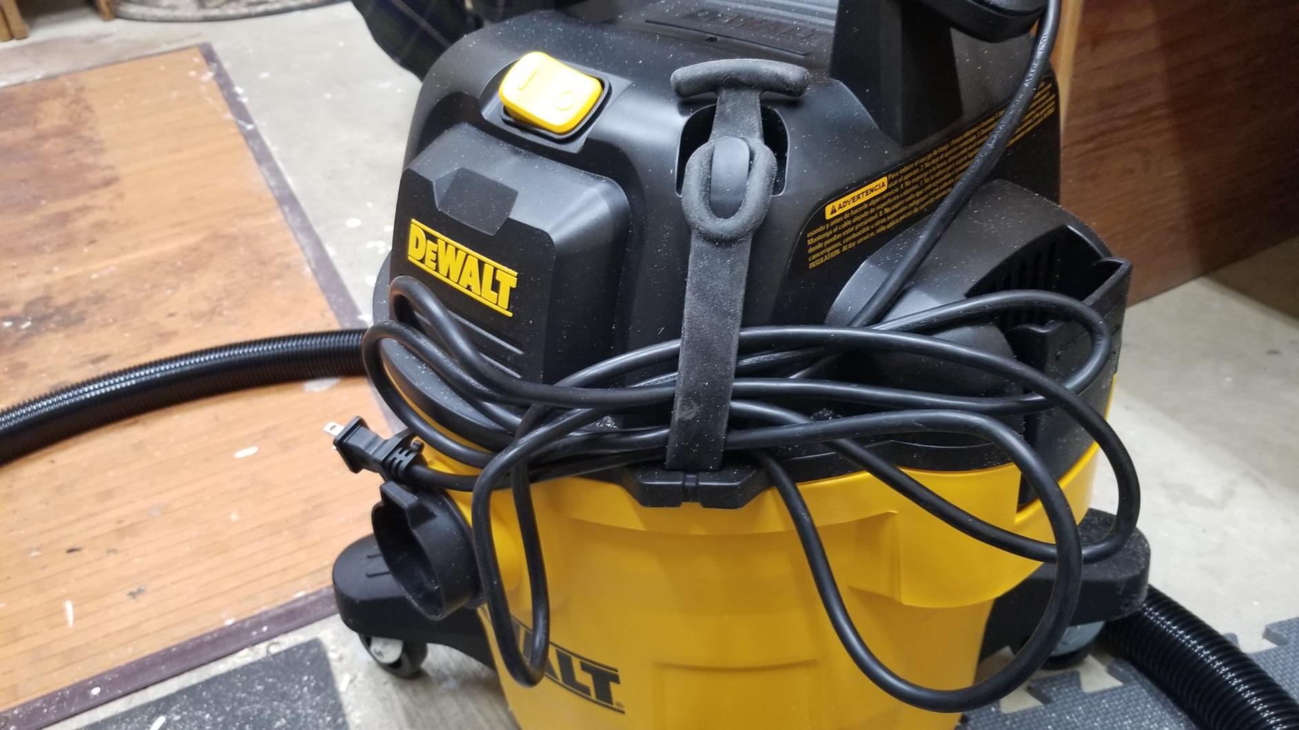 DEWALT Shop Vacuum 6 Gal 4 HP Poly Wet/Dry Vacuum with Blower DXV06P | Wet/Dry/Blower 3-in-1 Portable Poly Tank Shop Vacuum Rubberized Casters Easy Moving Ideal for Garage/Workshop/Jobsite customer photo 2