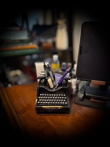 Vintage Typewriter Pencil Holder for Desk - 4.5