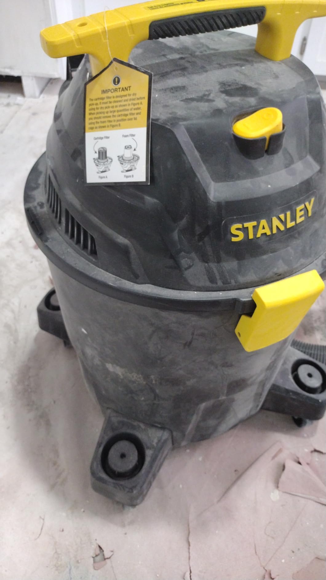 STANLEY 10 Gallon Wet Dry Vacuum, 6 Peak HP Poly Built-in Drain Shop Vac Blower with Powerful Suction, Multifunctional Shop Vacuum W/ 6 Horsepower Motor for Job Site, Garage, Basement, Van, Workshop customer photo 1