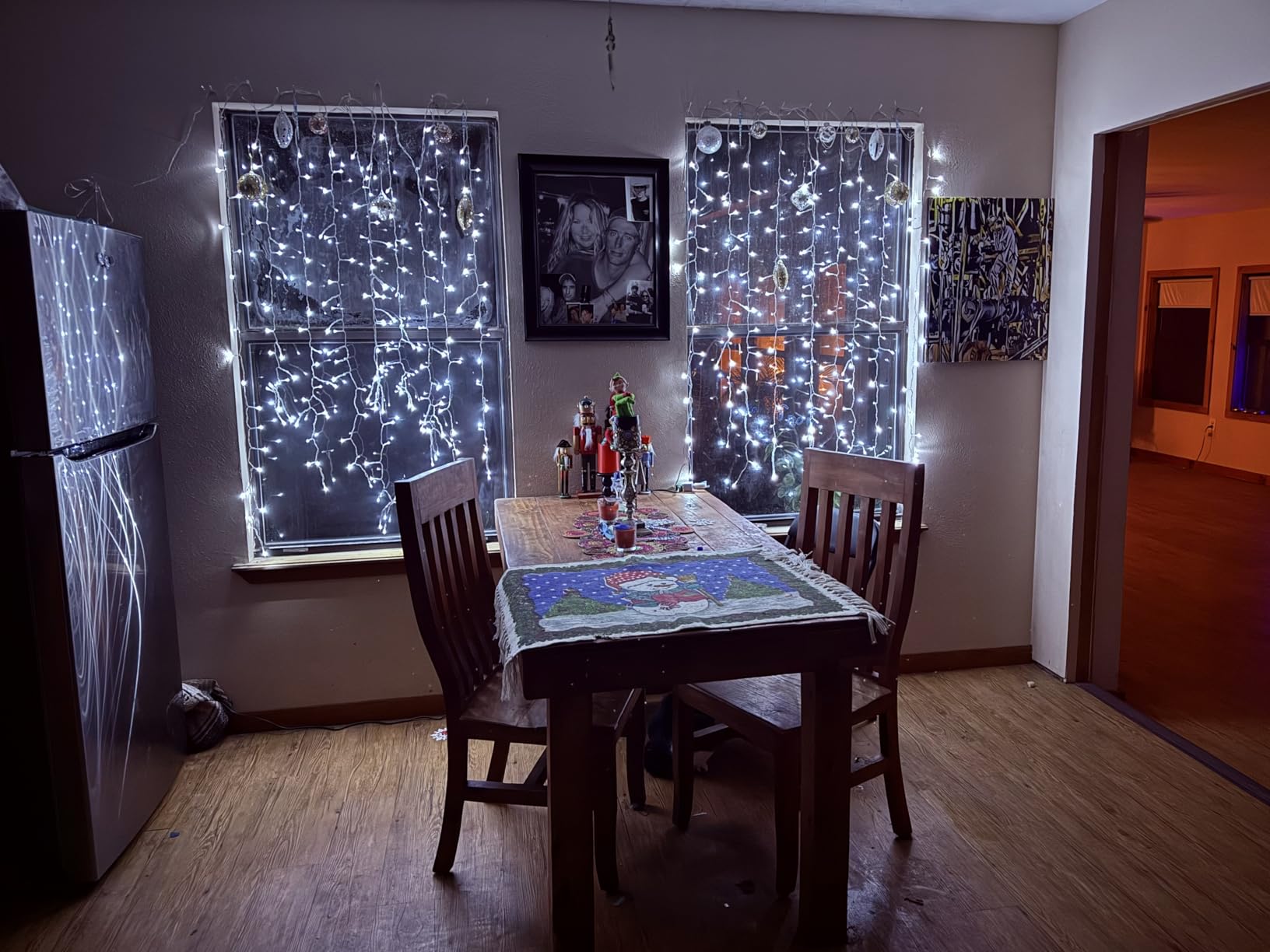Ollny Curtain Lights 6.6x6.6ft, 200 LED String Lights with Remote 8 Modes Dimmable Timer, USB Power Fairy Light for Bedroom Backdrop Indoor Wall Window Christmas Decorations, Warm White customer photo 1