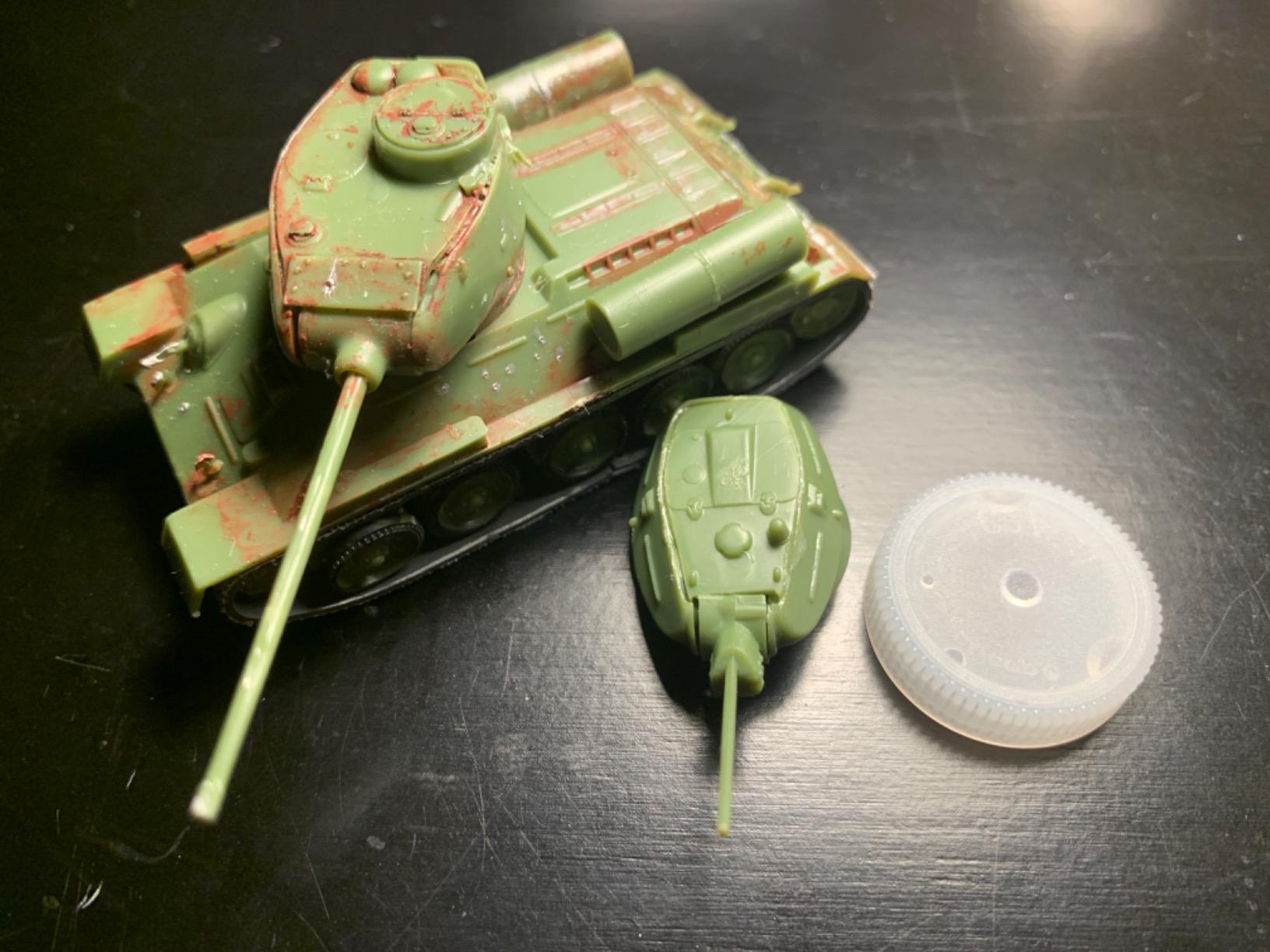 Airfix Model Tank - A01316V Russian T34, Plastic Model Kits for Adults & Kids 14+, 1:76 Scale, Skill Level 2, WW2 Theme Military Models customer photo 2