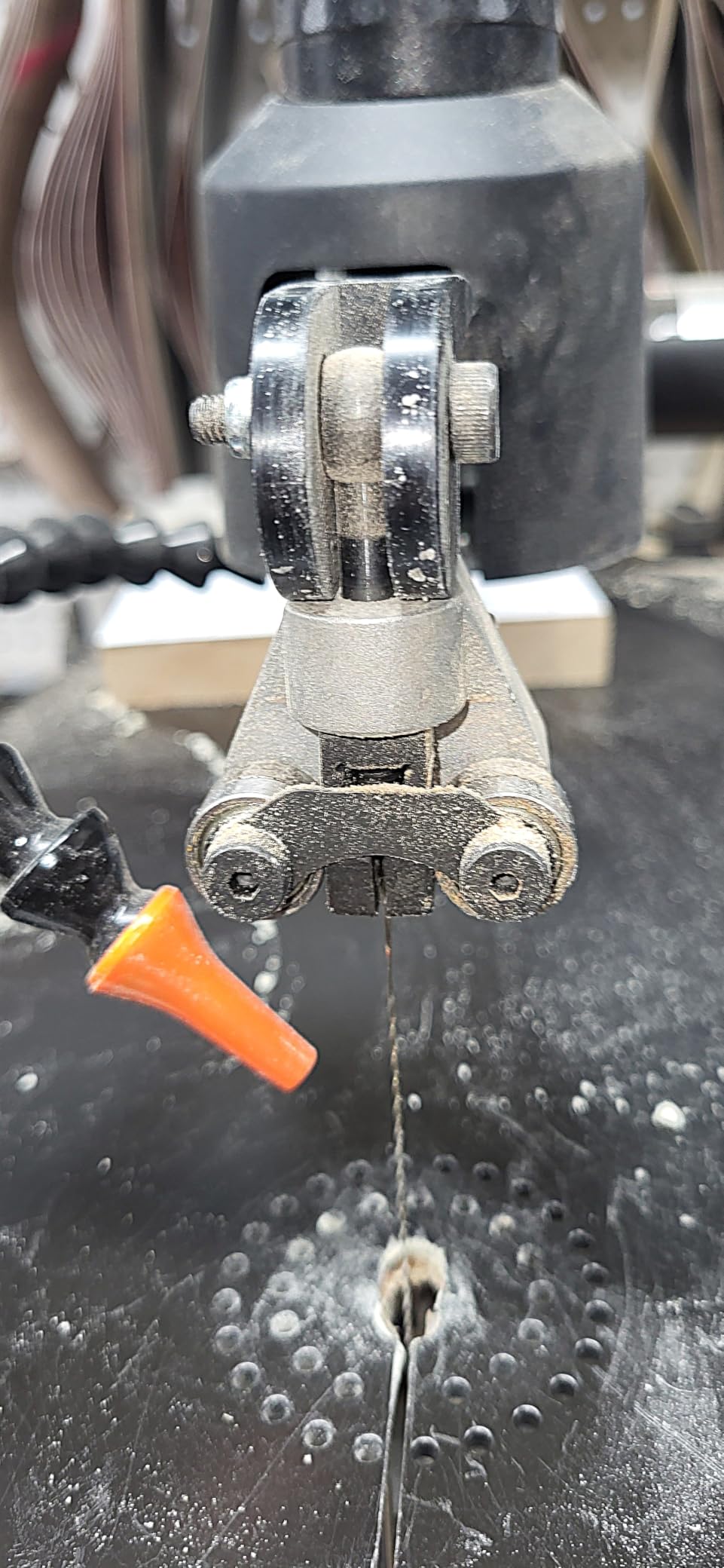 JET 18-Inch Variable-Speed Scroll Saw, 120V 1Ph (JWSS-18B) customer photo 2