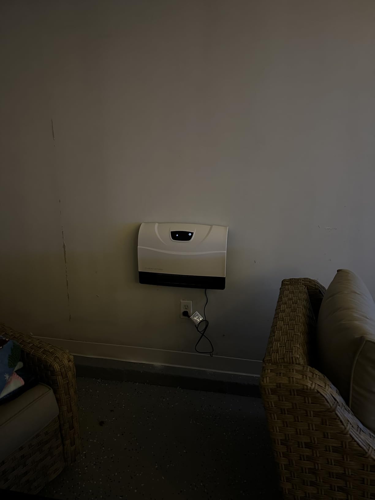 Heat Storm HS-1500-PHX-WIFI Infrared Heater, Wifi Wall Mounted customer photo 1