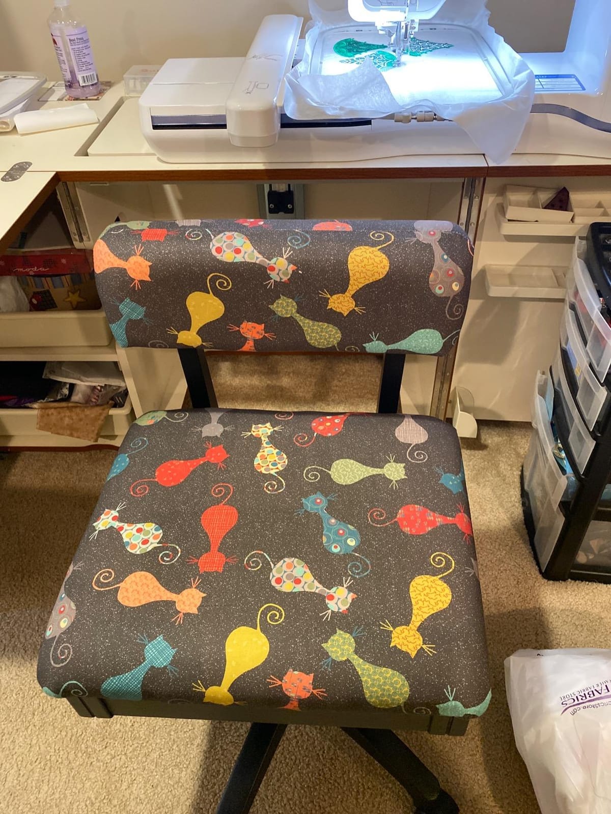 Arrow Sewing HCAT Adjustable Height Hydraulic Sewing and Craft Chair with Under Seat Storage and Printed Fabric, Black Cat Fabric customer photo 1
