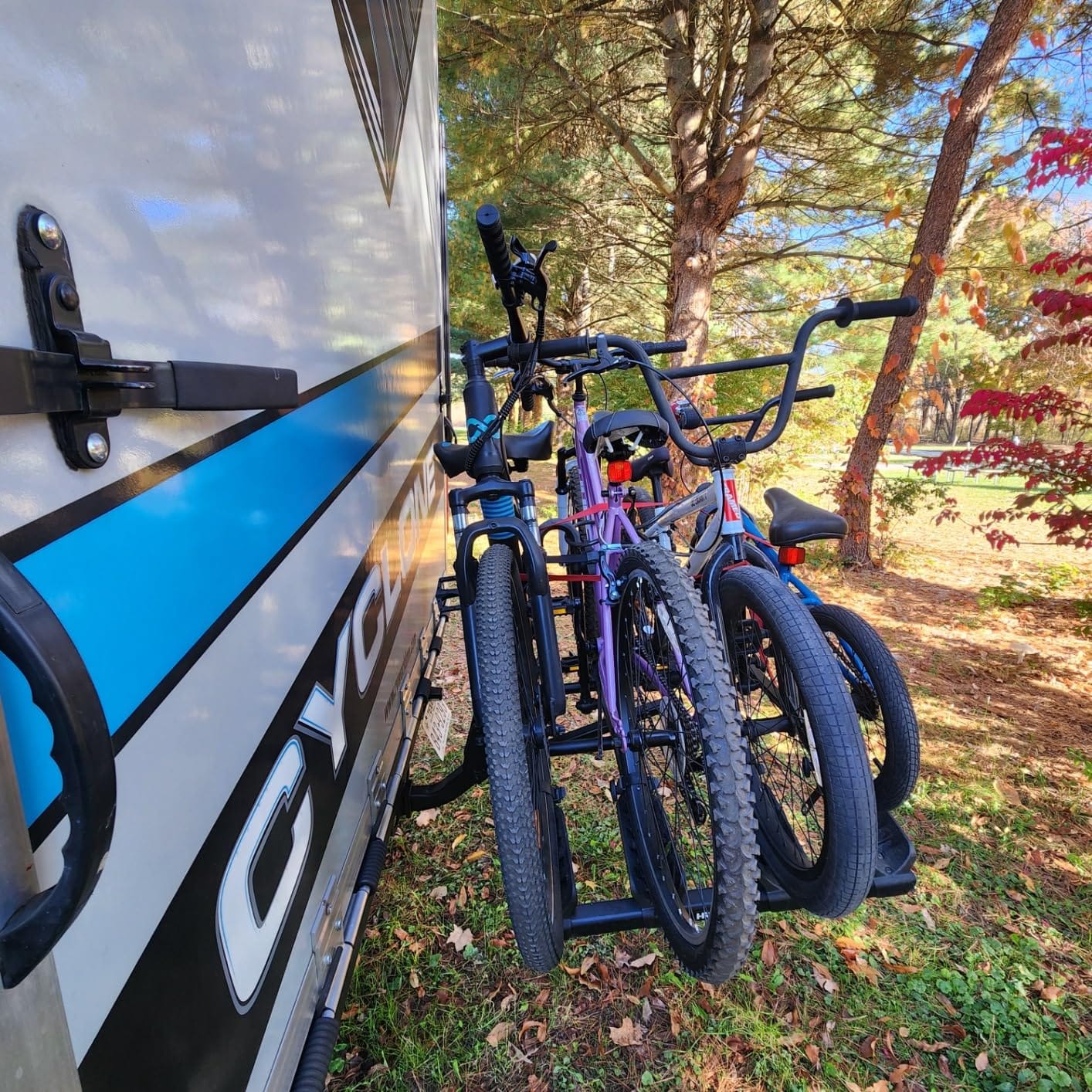 Hollywood Racks Destination 4 Hitch Bike Rack, Carries Up to 4 Bikes, Black customer photo 1