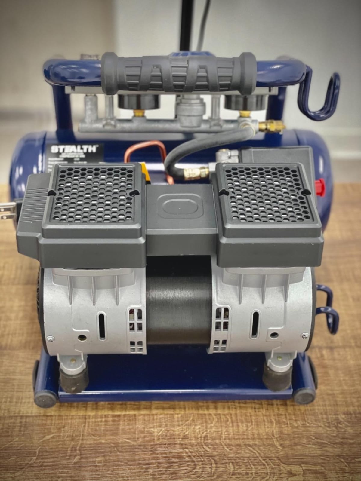 Stealth Air Compressor 2 Gallon, 3/4 HP Oil-Free Compressor, Less than 60dB Ultra Quiet customer photo 1