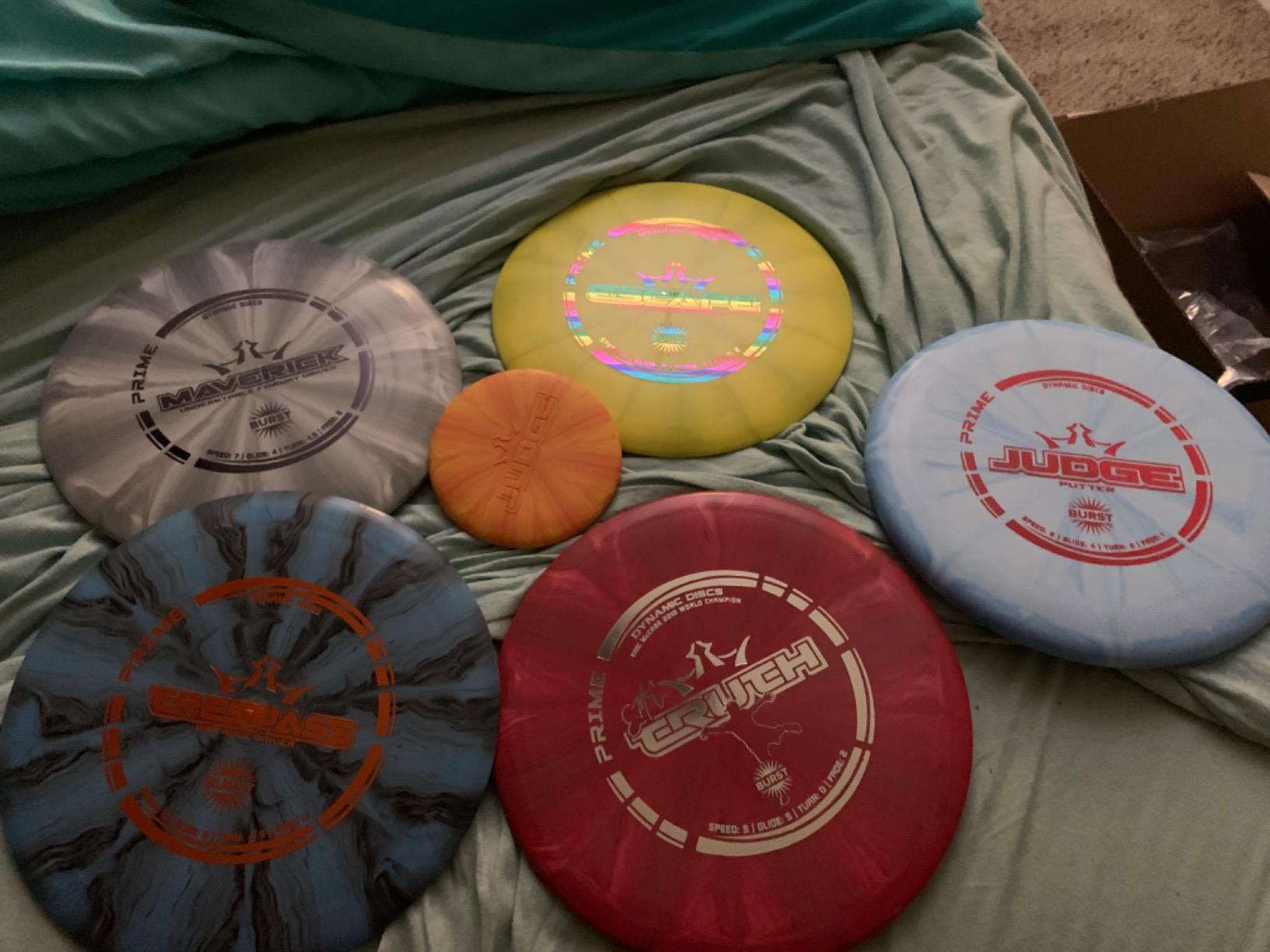 Dynamic Discs Prime Burst 5 Disc Golf Set | Includes Putter, Midrange, 2X Fairway & Driver + Mini Marker | Disc Golf Accessories for Beginners | 170-176g | Beginner Pack for Amateurs customer photo 1