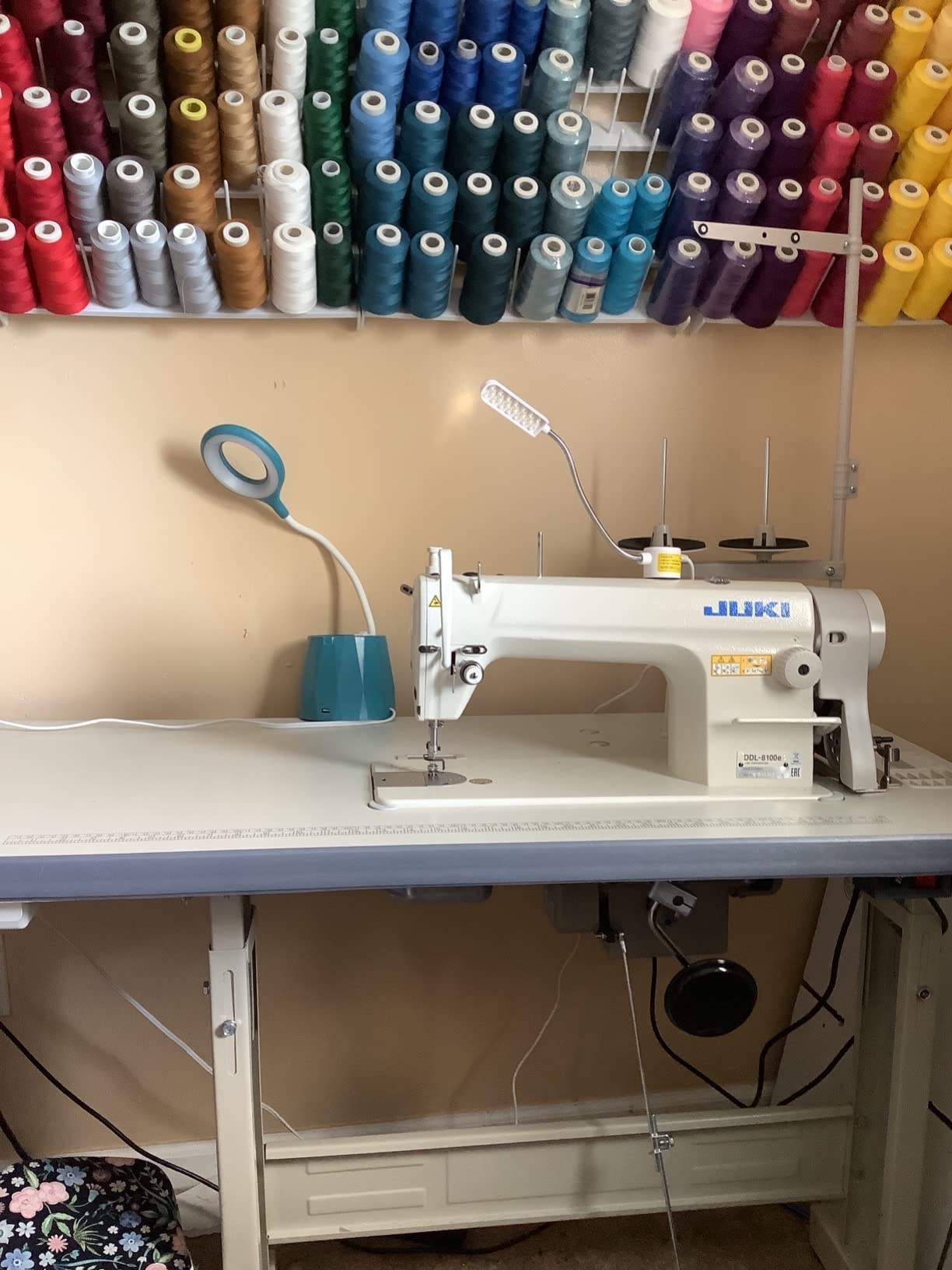 Juki DDL-8100e ECONOMIC Lockstitch Industrial Sewing Machine, White, Single Needle, Up to 4500 Stitches per Minute, Assembly Required customer photo 1