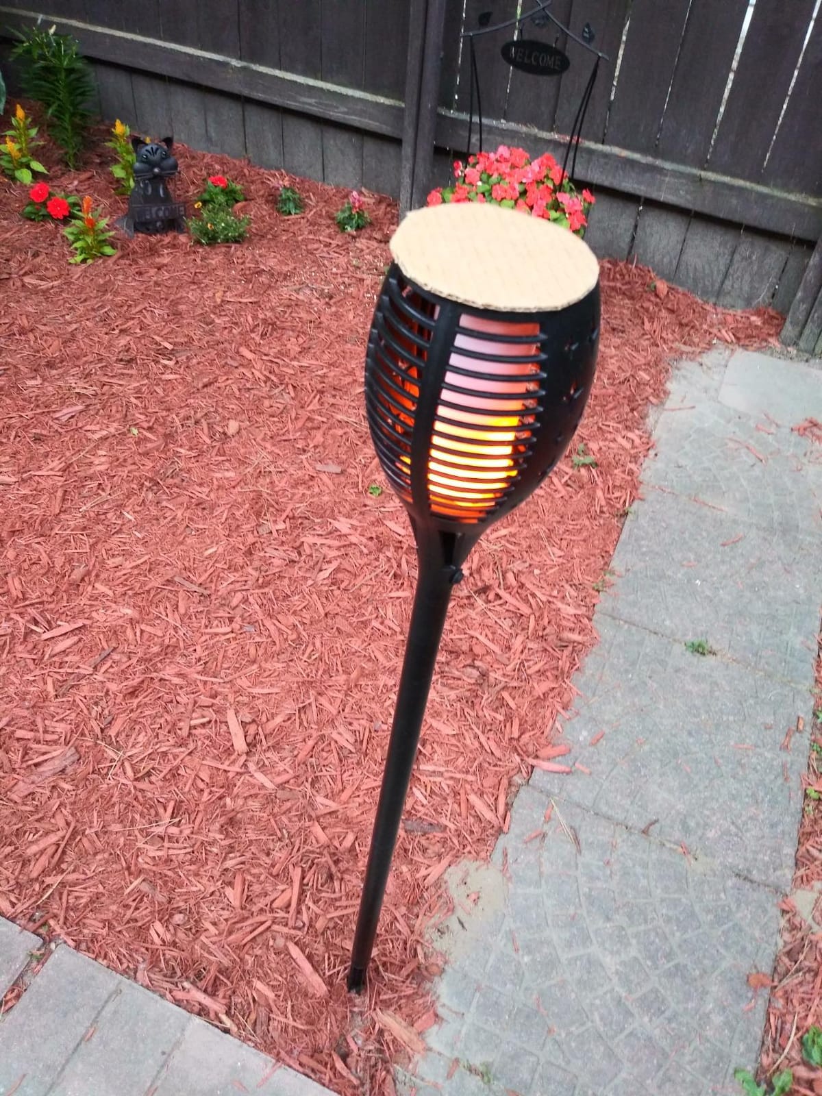 YoungPower 43'' Large Solar Torch Lights Flickering Flames Torches, Waterproof Outdoor Flame Decoration Lighting for Yard Driveway, 2 Pack customer photo 2
