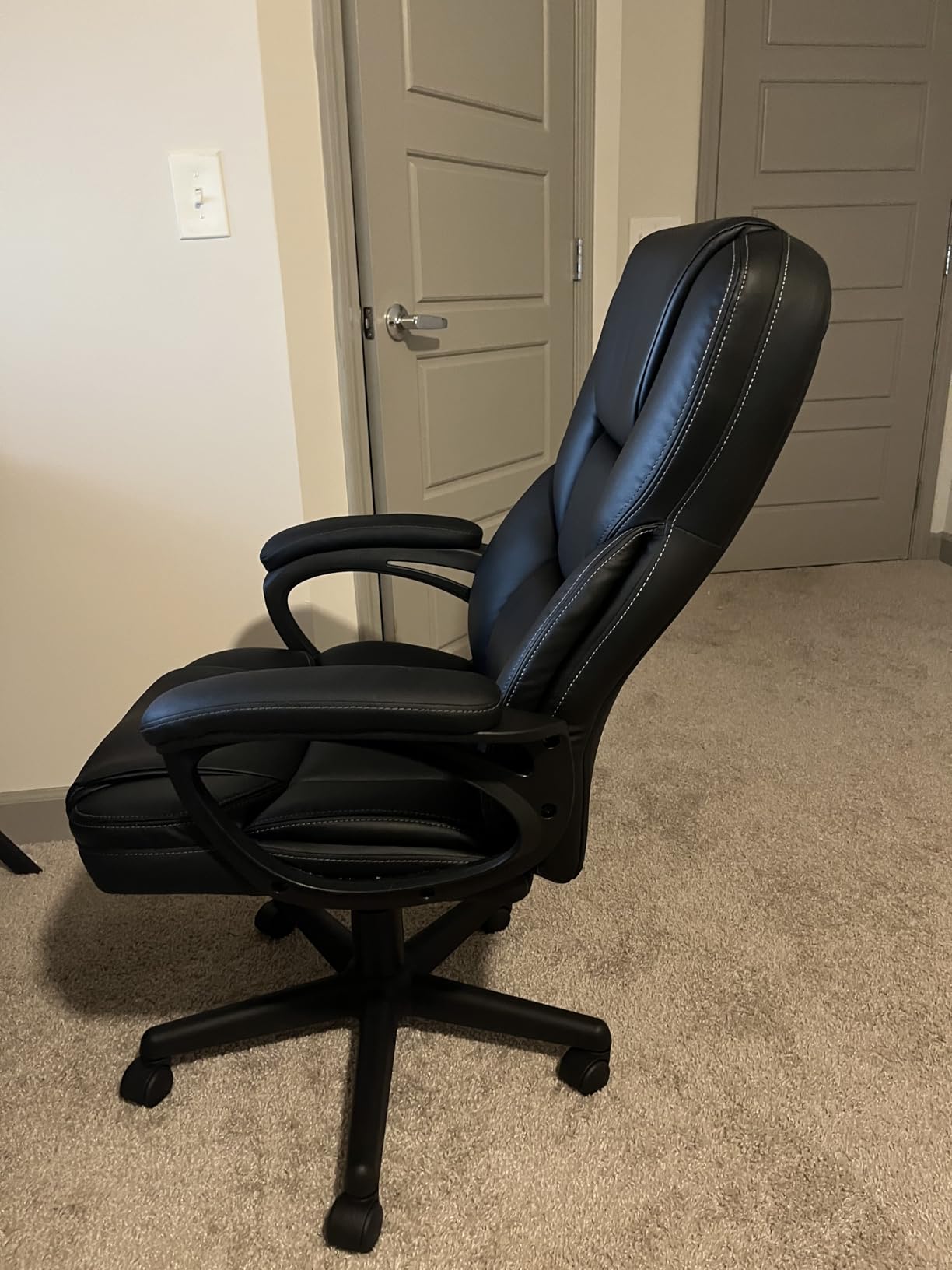 Furmax Office Executive Chair High Back Adjustable Managerial Home Desk Chair, Swivel Computer PU Leather Chair with Lumbar Support (1, Black) customer photo 1
