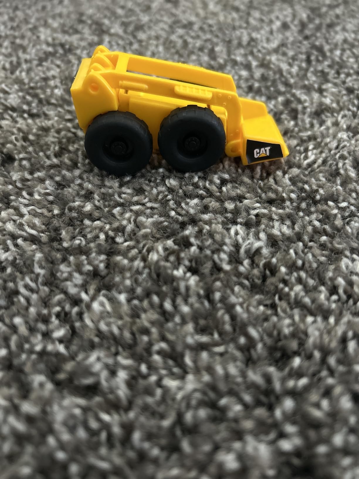 CAT Construction Toys, Little Machines Advent Calendar - Kids Toys for Ages 3 and Up - 24 Piece Set with 10 Little Machines Vehicles & Magic Insta-Dirt! customer photo 1