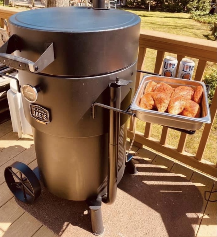 Oklahoma Joe's Bronco Pro 21.5 in. Heavy Duty Charcoal Drum Smoker and Grill with 366 sq. in. Cooking Area in Black customer photo 2