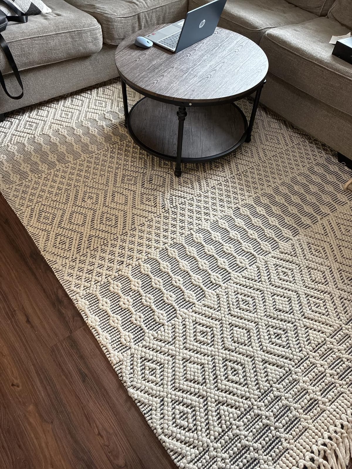 SAFAVIEH Natura Collection Area Rug - 9' x 12', Ivory, Handmade Moroccan Boho Wool Fringe, Ideal for High Traffic Areas in Living Room, Bedroom (NAT852B) customer photo 2