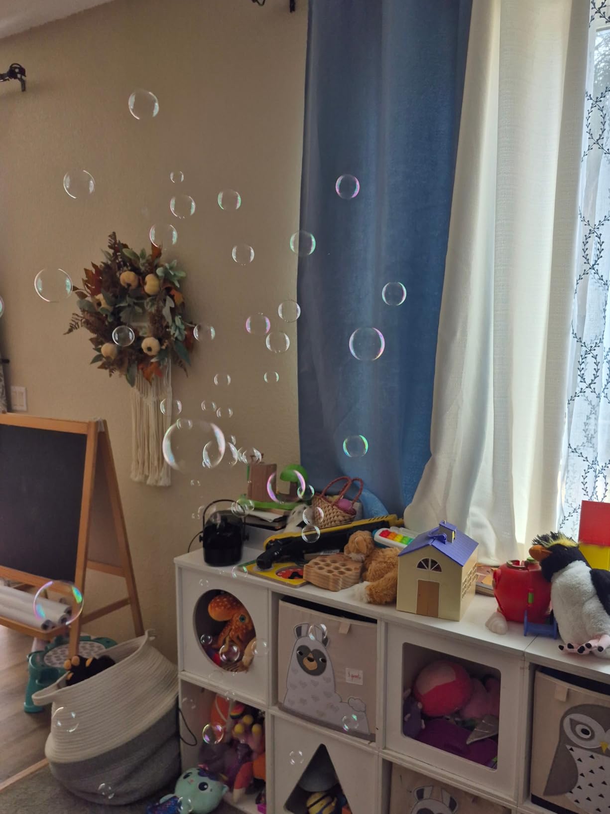 Durable Bubble Machine for Party: 3 Power Modes - 18000+ Bubbles Per Minute High Output, Kids Safe Auto-Stop customer photo 1