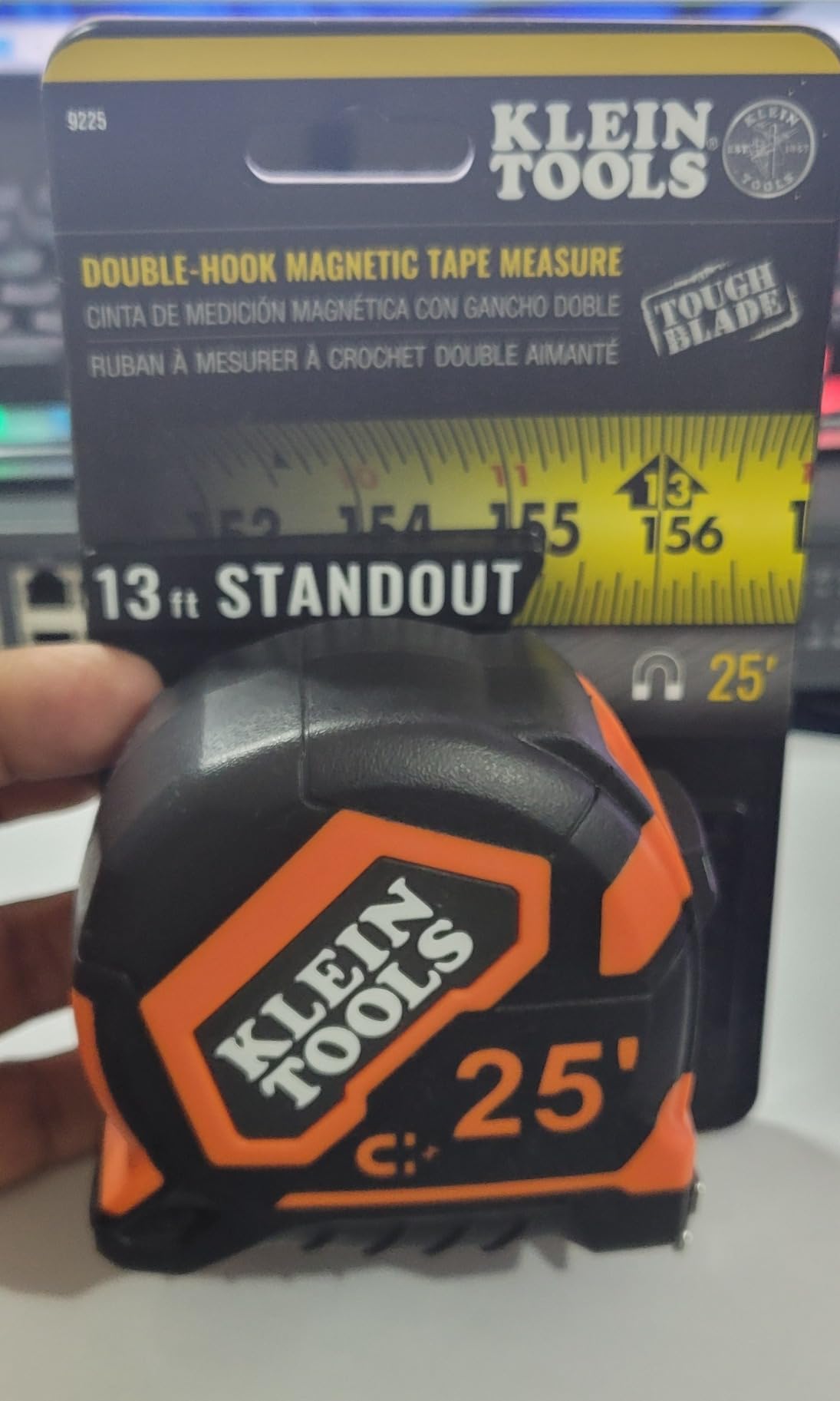 Klein Tools 9225 Tape Measure, Heavy-Duty Measuring Tape with 25-Foot Double-Hook Double-Sided Nylon Reinforced Blade customer photo 2