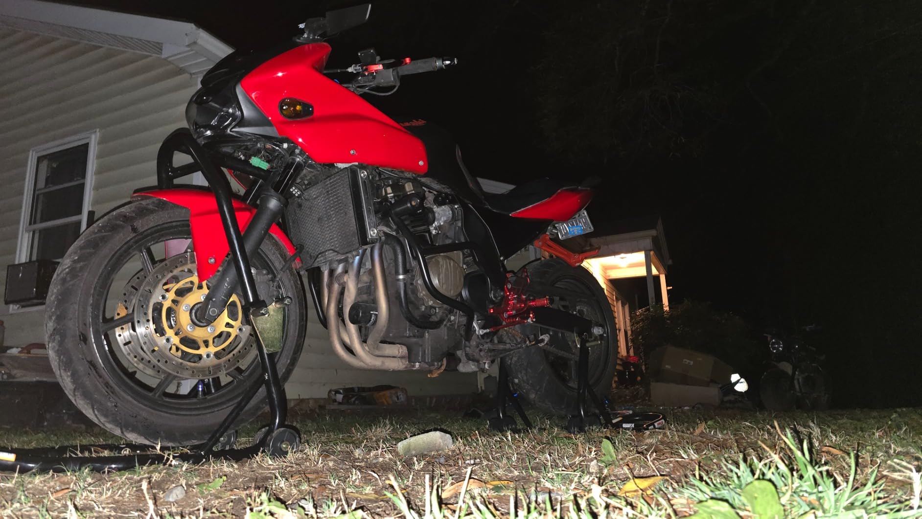 Extreme Max 5600.3223 Sport Bike Front & Rear Spool-Style Lift Stand with Triple Tree Attachment customer photo 2