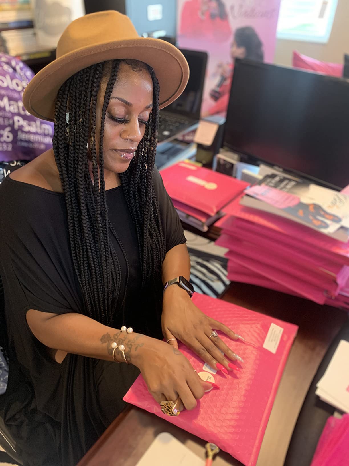 15 ct #7 Extra Large Poly Bubble Mailers 14.5x19 Inch Bubble Lined Cushioned Poly Mailer. Tear-proof, Water-resistant and Postage-saving Lightweight Shipping Padded Envelopes/Bags. customer photo 1