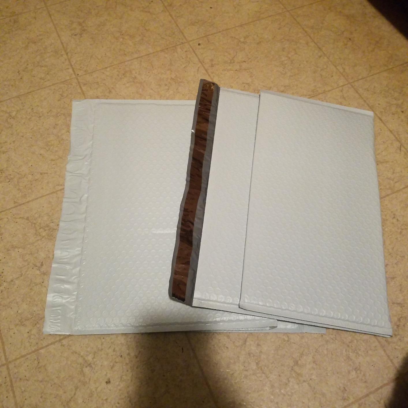 15 ct #7 Extra Large Poly Bubble Mailers 14.5x19 Inch Bubble Lined Cushioned Poly Mailer. Tear-proof, Water-resistant and Postage-saving Lightweight Shipping Padded Envelopes/Bags. customer photo 2