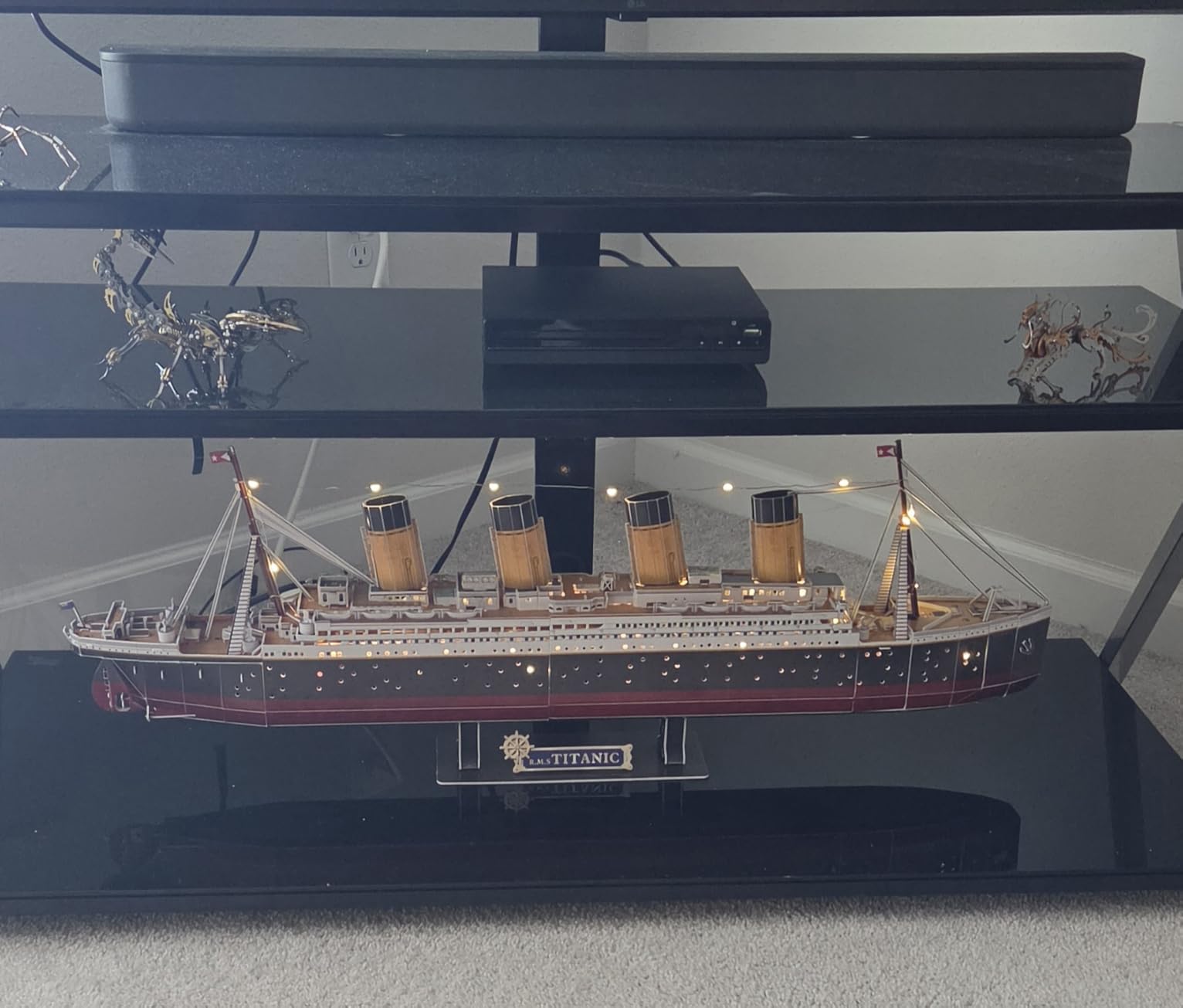CubicFun Titanic 3D Model Ship Puzzle with LED Lights, 266 Pieces, 88 cm | 3D Puzzle for Adults LED 34.6 inch Titanic Model for Collectors, Home Decor Office Displays Shelf Displays Gifts Christmas customer photo 1