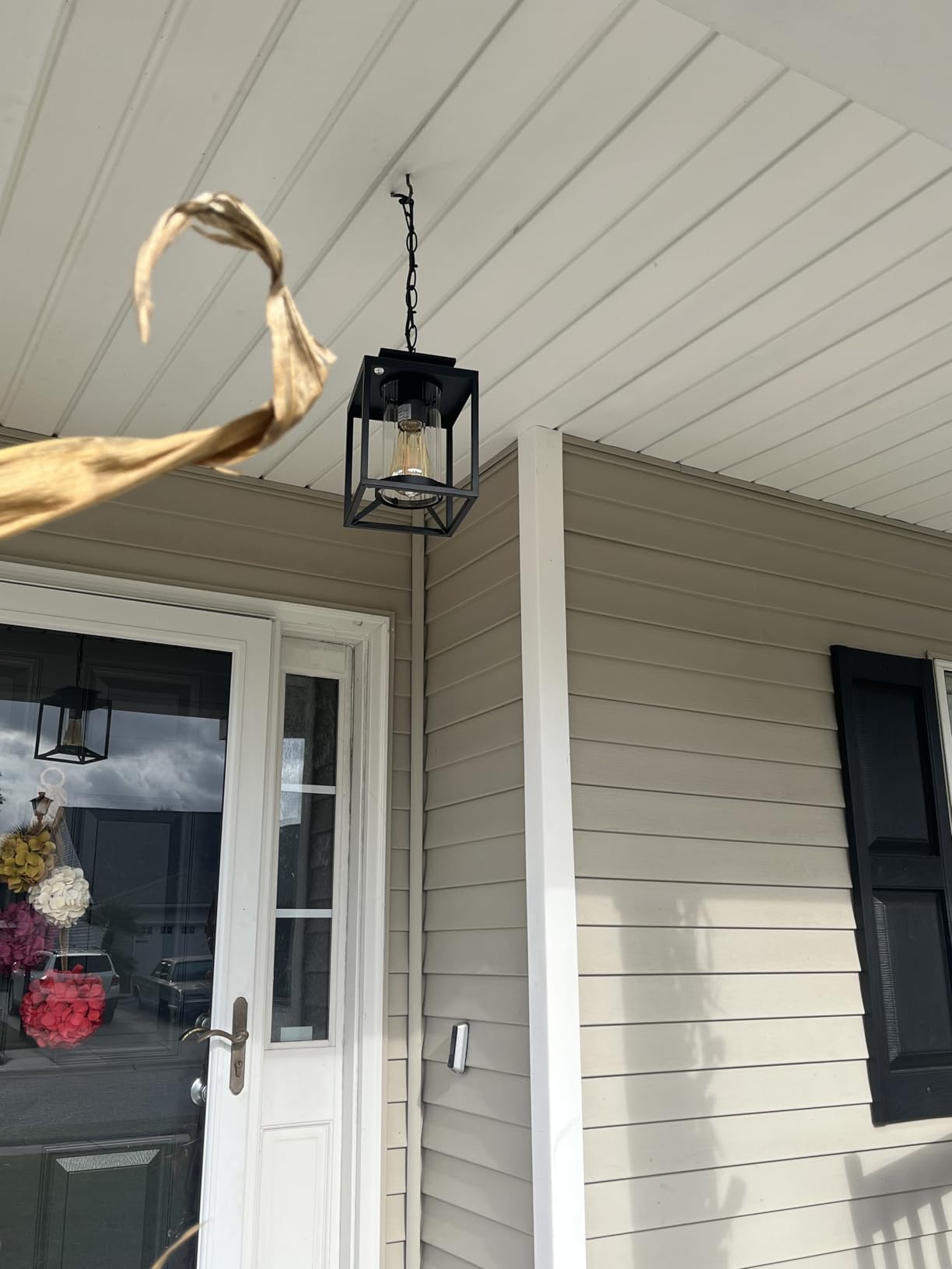 Outdoor Pendant Light for Porch, 1-Light Black Hanging Porch Light Modern Exterior Hanging Lantern with Cylinder Glass and Adjustable Chain for Gazebo, 2353/1H customer photo 2