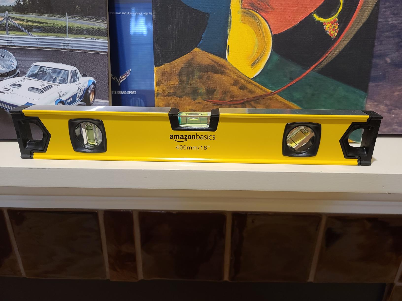 Amazon Basics 9-Inch Magnetic Torpedo Level and Ruler, Easy to Use, 180/90/45 Degree Bubbles, Lightweight, Black customer photo 2