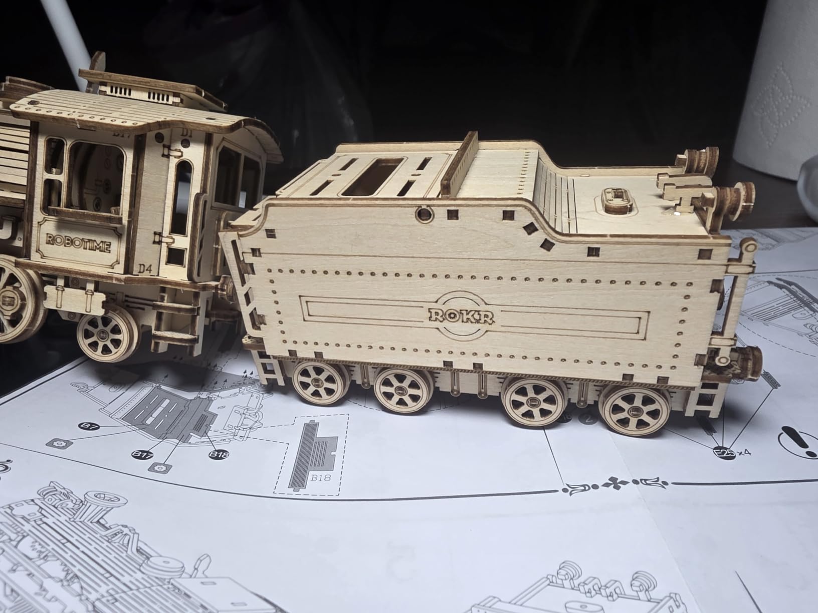 ROKR 3D Wooden Puzzle for Adults-Mechanical Train Model Kits-Brain Teaser Puzzles-Vehicle Building Kits-Unique Gift for Teens on Birthday/Christmas Day(1:80 Scale)(MC501-Prime Steam Express) customer photo 1