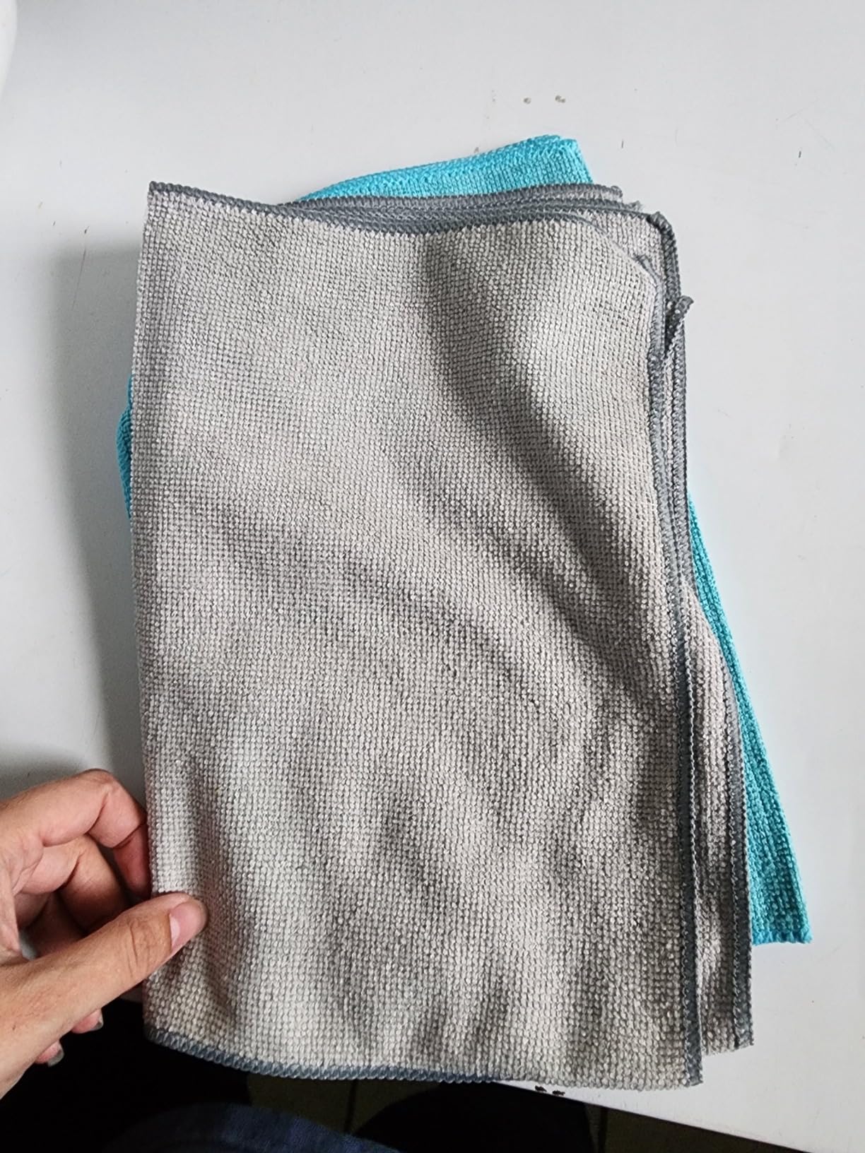 FIXSMITH Microfiber Cleaning Cloth - Pack of 50, Microfiber Towels for Cars 16 x 12 in, Highly Absorbent Cleaning Rags, Lint-Free, Streak-Free Cleaning Cloths for Car Kitchen Home Office customer photo 1