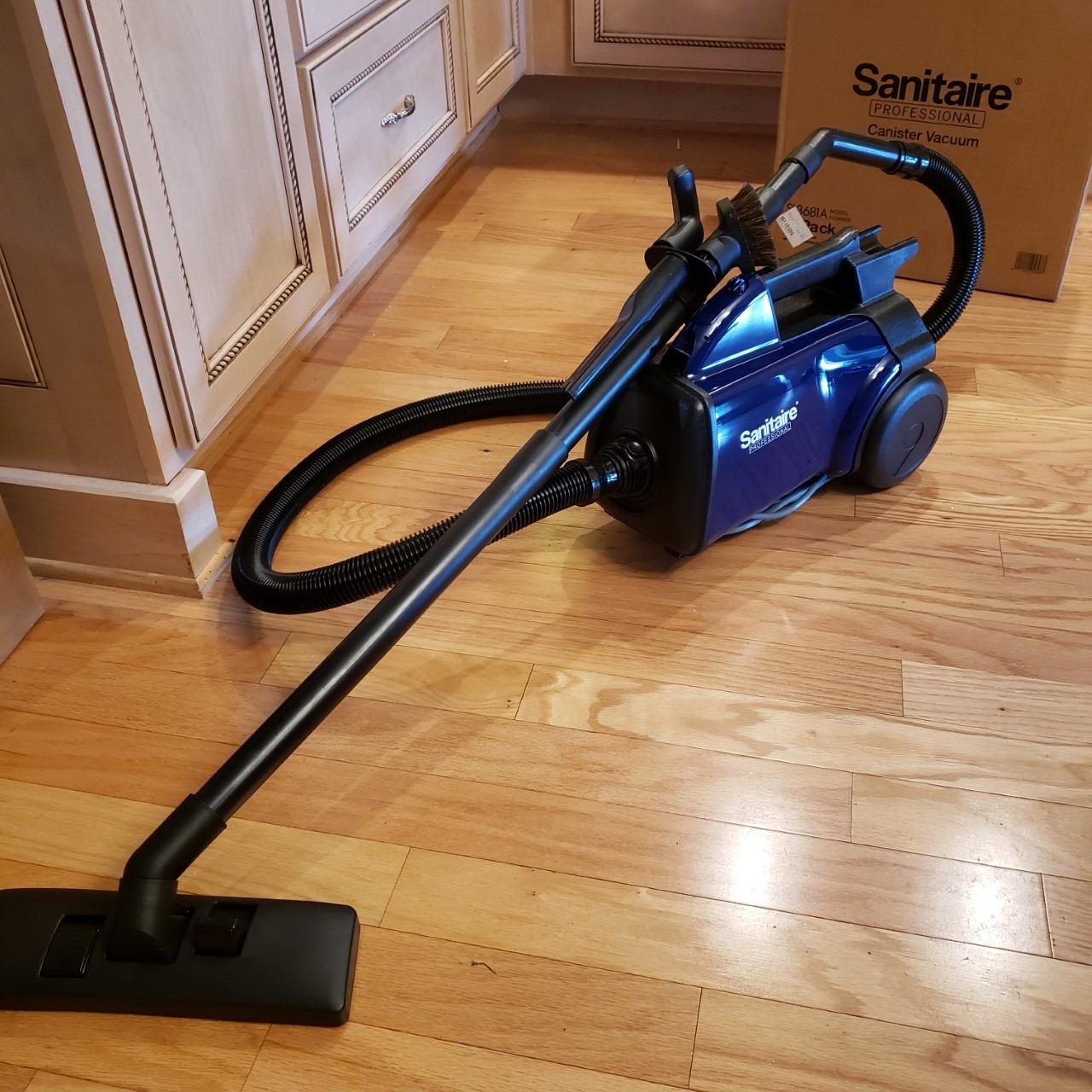 Sanitaire Professional Compact Canister Vacuum Cleaner, SL3681A customer photo 1