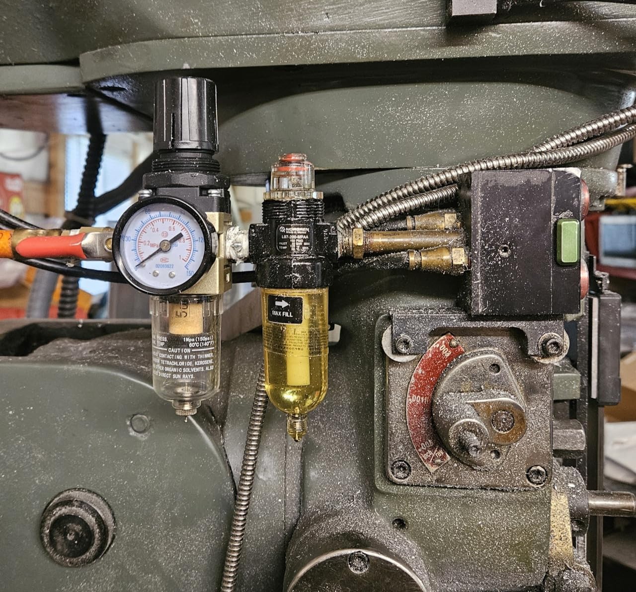 Hromee 1/4 Inch Air Compressor Filter Regulator Combo, Water Oil Separator with Pressure Gauge, Manual Drain, Ball Valve and Bracket AW2000-02 customer photo 1