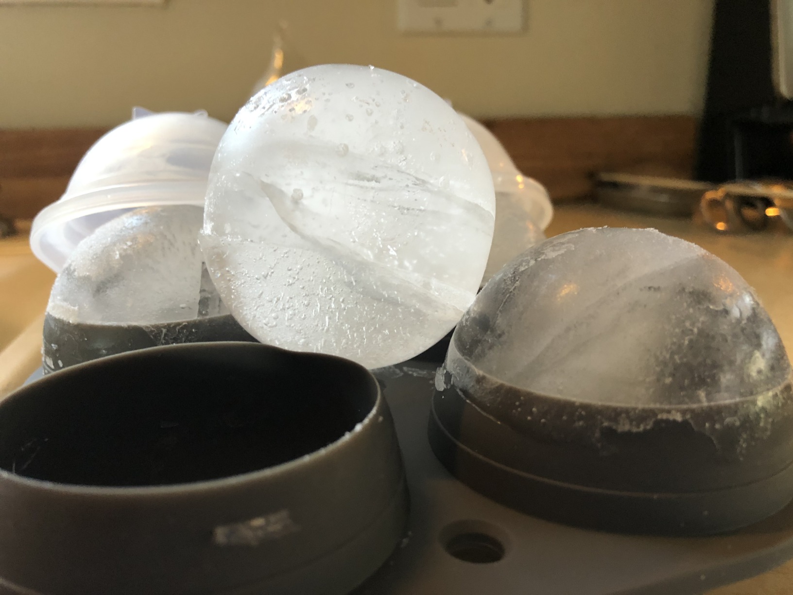 Samuelworld Large Silicone Premium Ice Trays, 2-Pack Combo, 2 Inches Big Cubes & 2.5 Inches Sphere Ice Molds customer photo 1