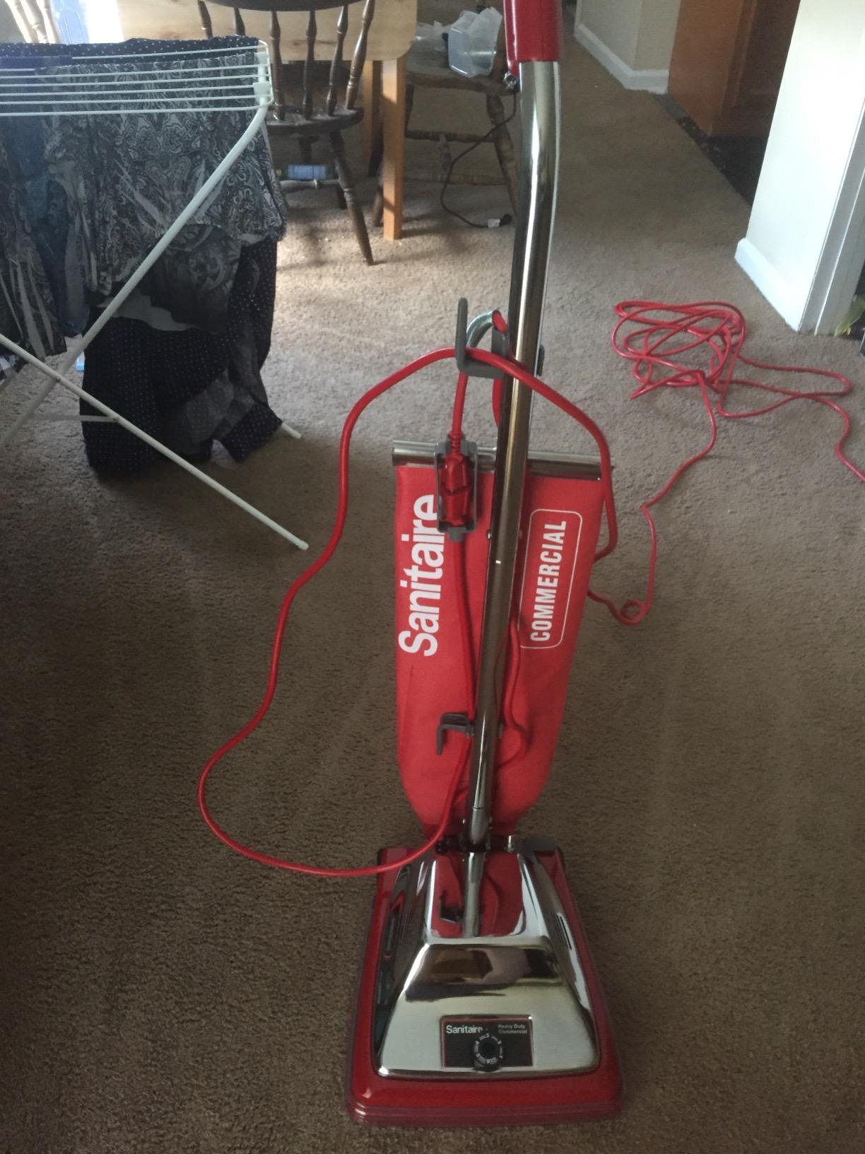 Sanitaire Tradition Upright Bagged Commercial Vacuum, SC886G customer photo 2