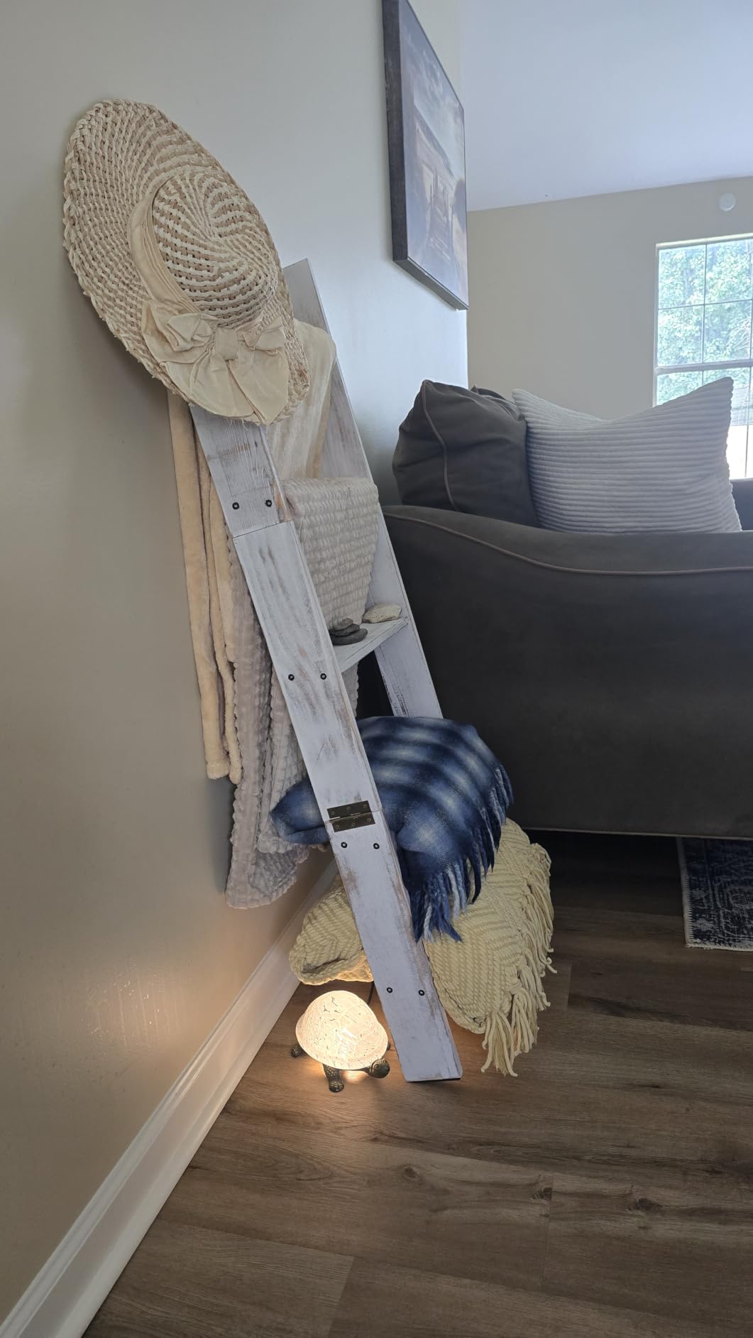 Honest Blanket Ladders for the Living Room, 5-Tier Blanket Holder, Wall-Leaning Blanket Rack, Ladder Shelves, Wooden Quilt Ladder, Farmhouse Decor, White customer photo 2