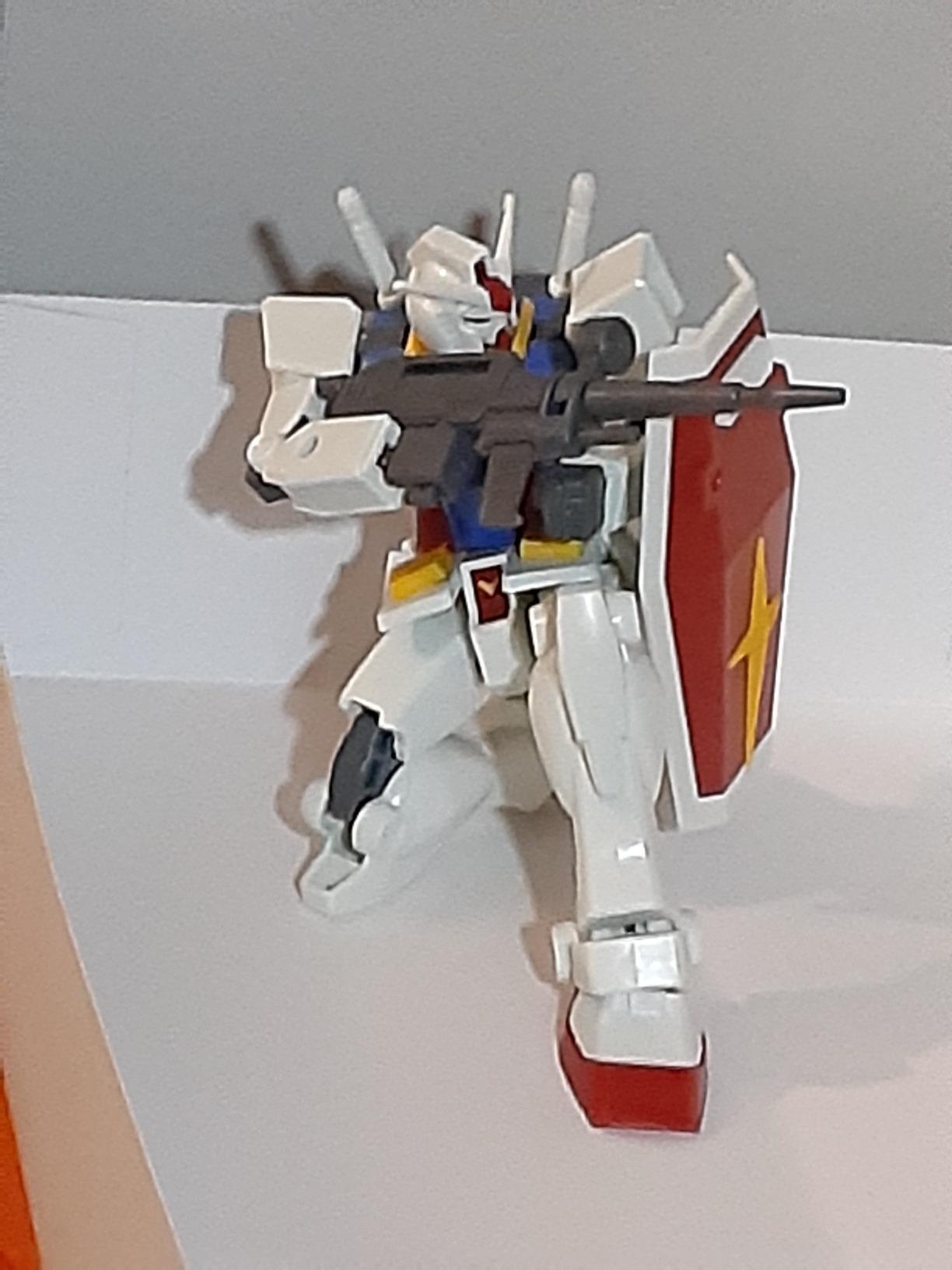 Bandai Hobby - Mobile Suit Gundam - 1/144 RX-78-2 Gundam, Bandai Spirits Entry Grade Model Kit customer photo 2