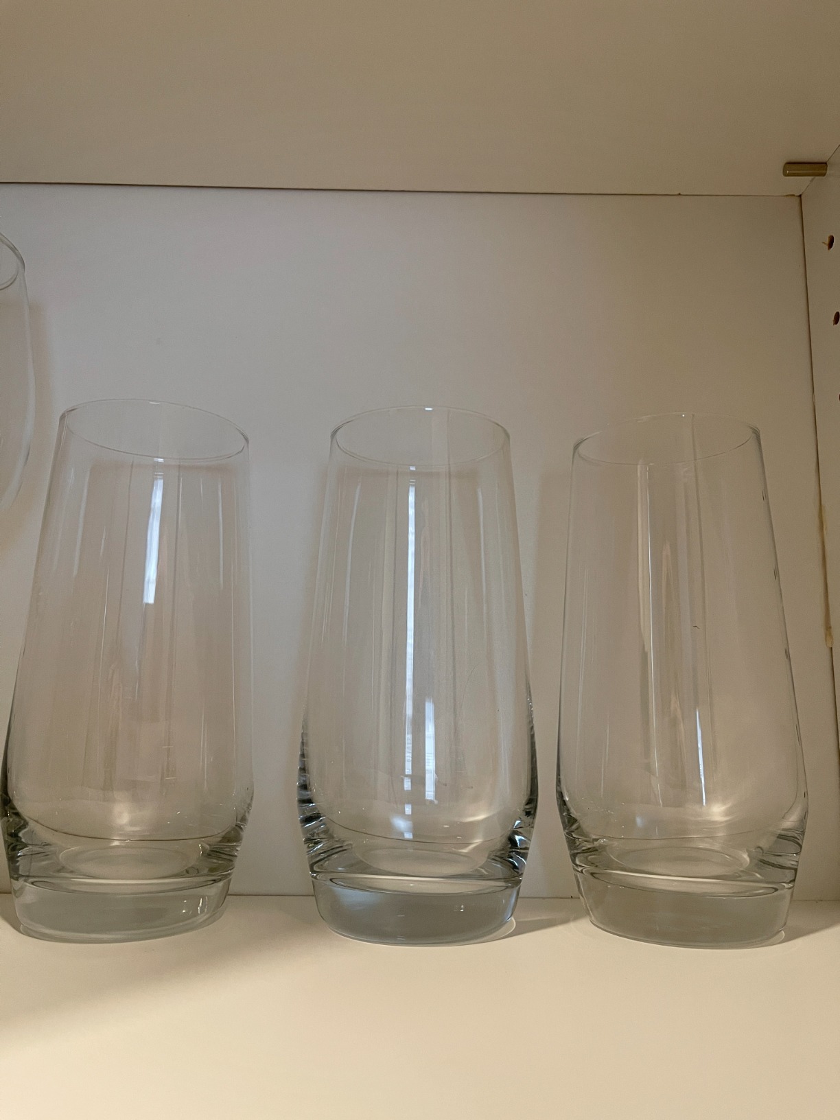 JoyJolt Gwen 18.5 oz Highball Glasses, 4pc Tall Glass Sets. Lead-Free Crystal Glass Drinking Glasses. Water Glasses, Mojito Glass Cups, Tom Collins Bar Glassware, and Mixed Drink Cocktail Glass Set customer photo 2