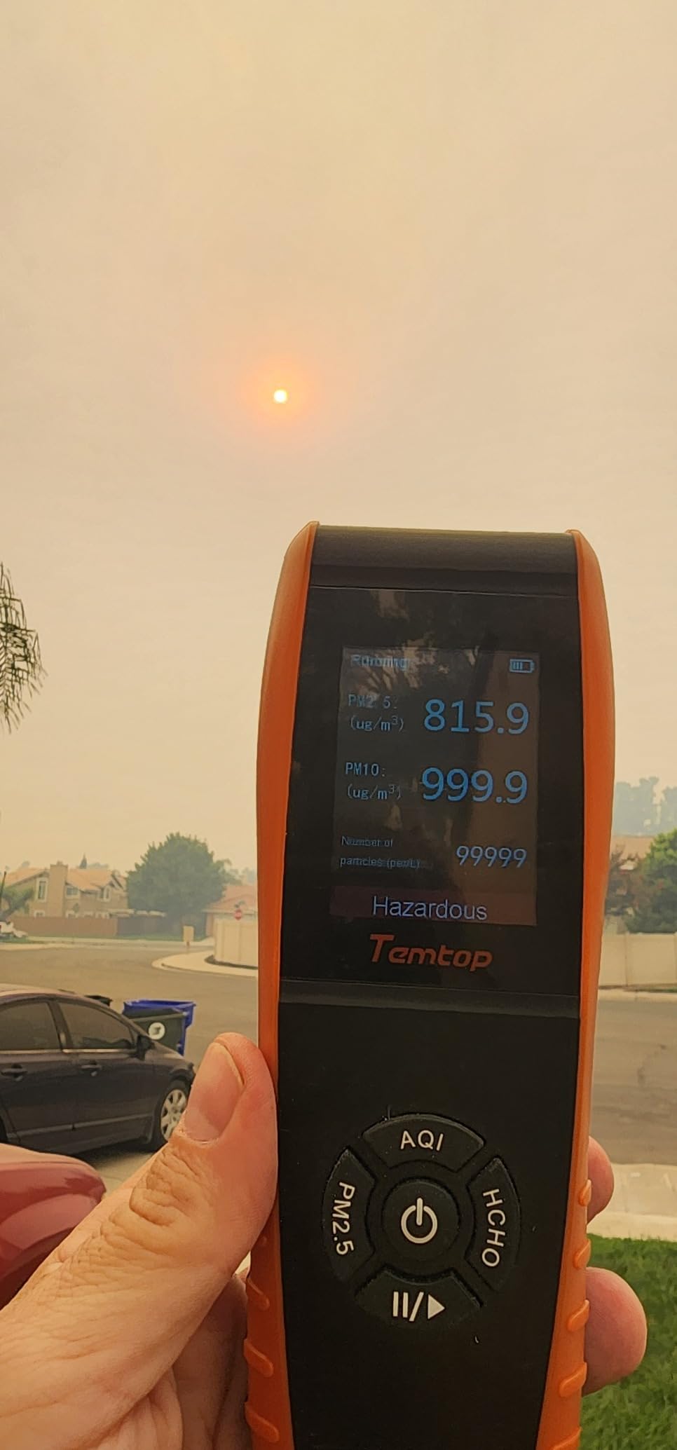 Temtop Air Quality Monitor PM2.5 PM10 Particle Counter, Formaldehyde, Temperature, Humidity, TVOC AQI Tester for Indoor/Outdoor Air Pollution Detection w/Data Export customer photo 1