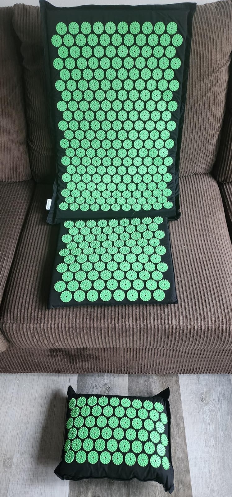 XiaoMaGe 28.7 inch Acupressure Mat and Pillow Set with Carry Bag (Black) customer photo 1