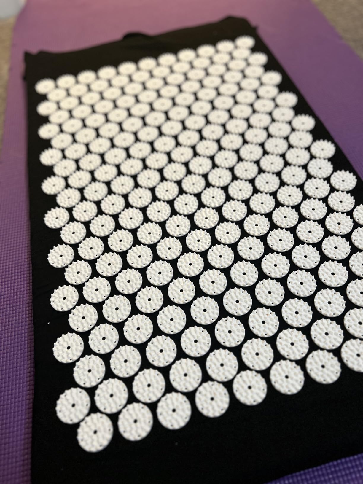 XiaoMaGe 28.7 inch Acupressure Mat and Pillow Set with Carry Bag (Black) customer photo 2