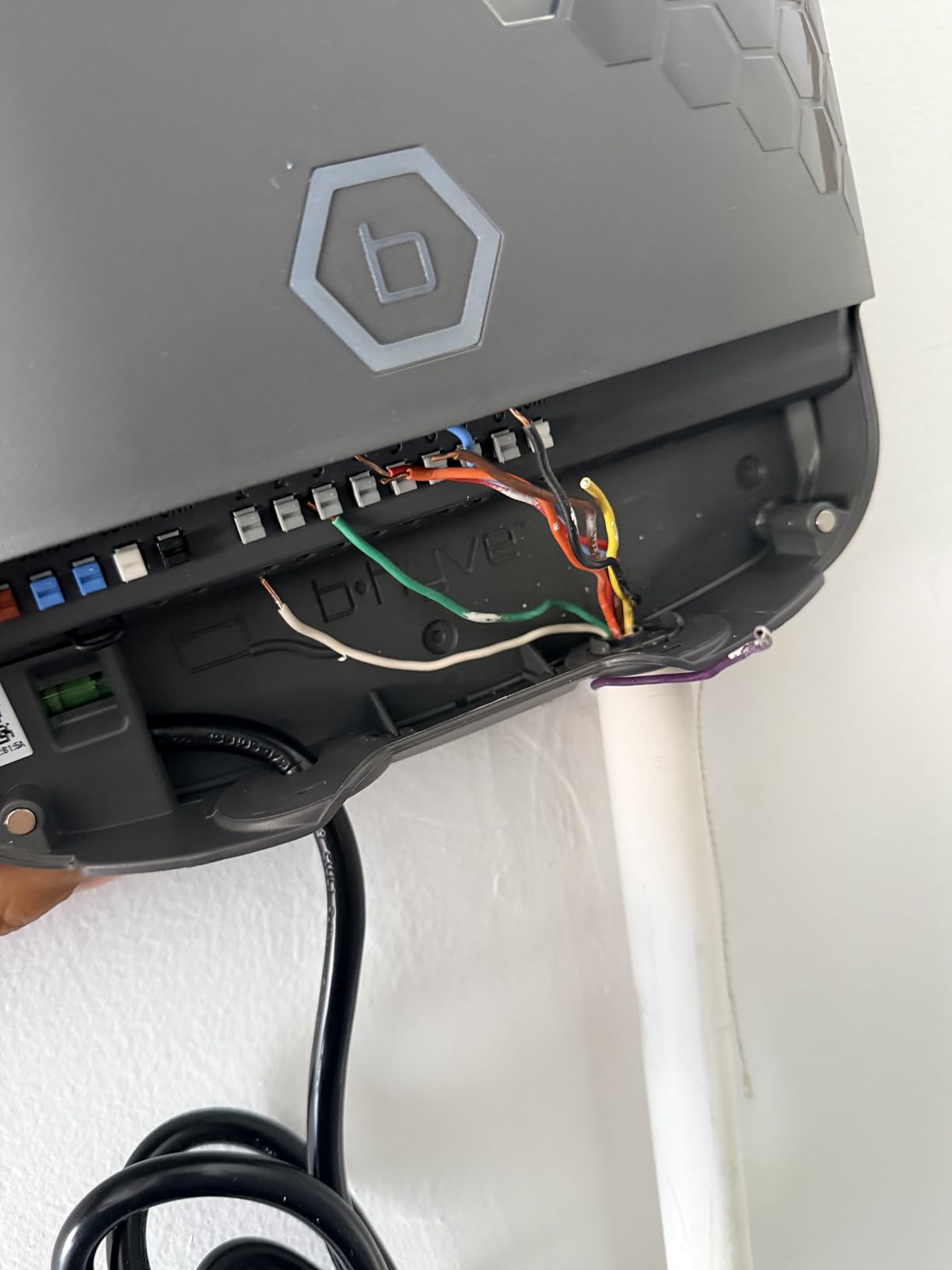 Orbit B-hyve XR Smart Sprinkler Timer - 8-Zone customer photo 2