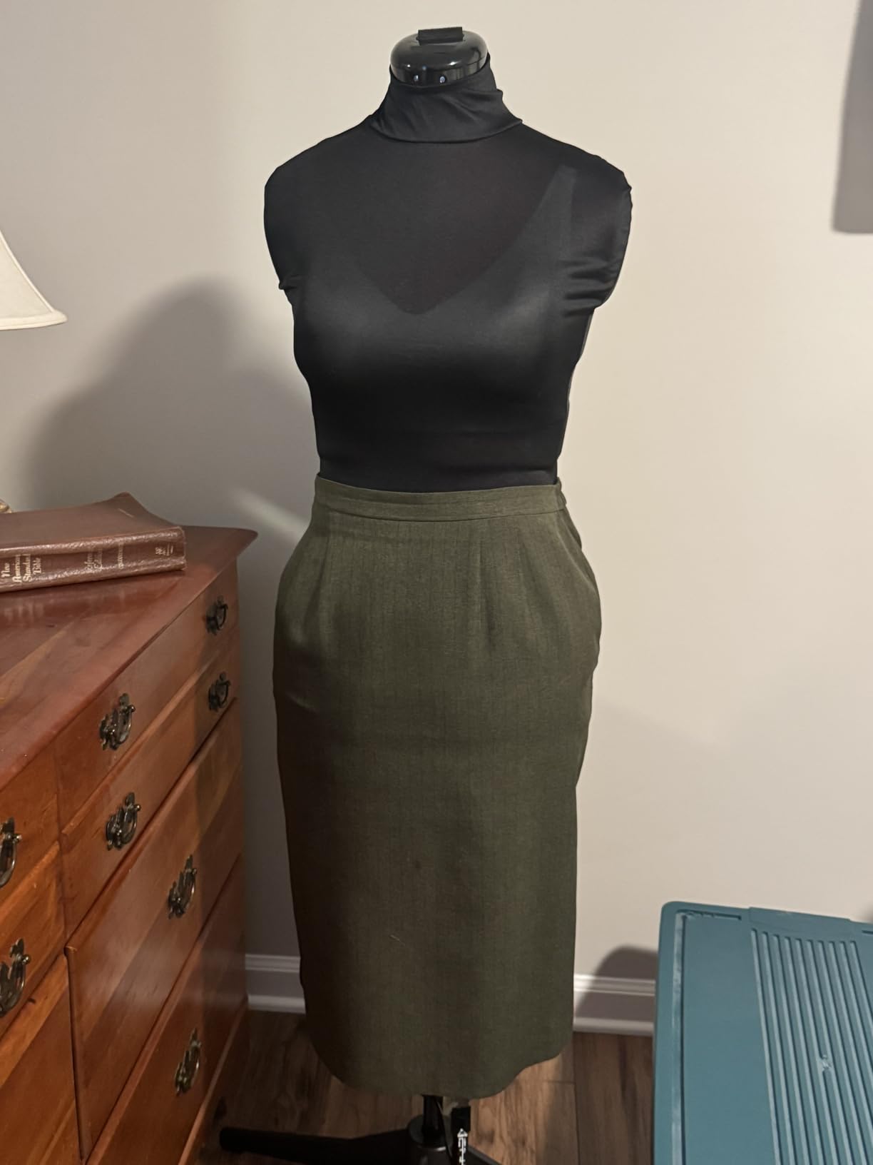 Adjustoform Sew Simple FG304 Adjustable Dress Form Poppy S-M (US Dress Size 4-12) 8 Part Female Sewing Mannequin + Pin Grip Hem Marker customer photo 2