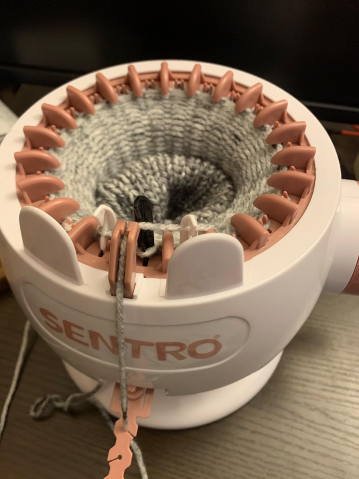 FYGAIN SENTRO Knitting Machine 40 Needles, Automatic Circular Knitting Crochet Machine for Kids/Adults customer photo 1