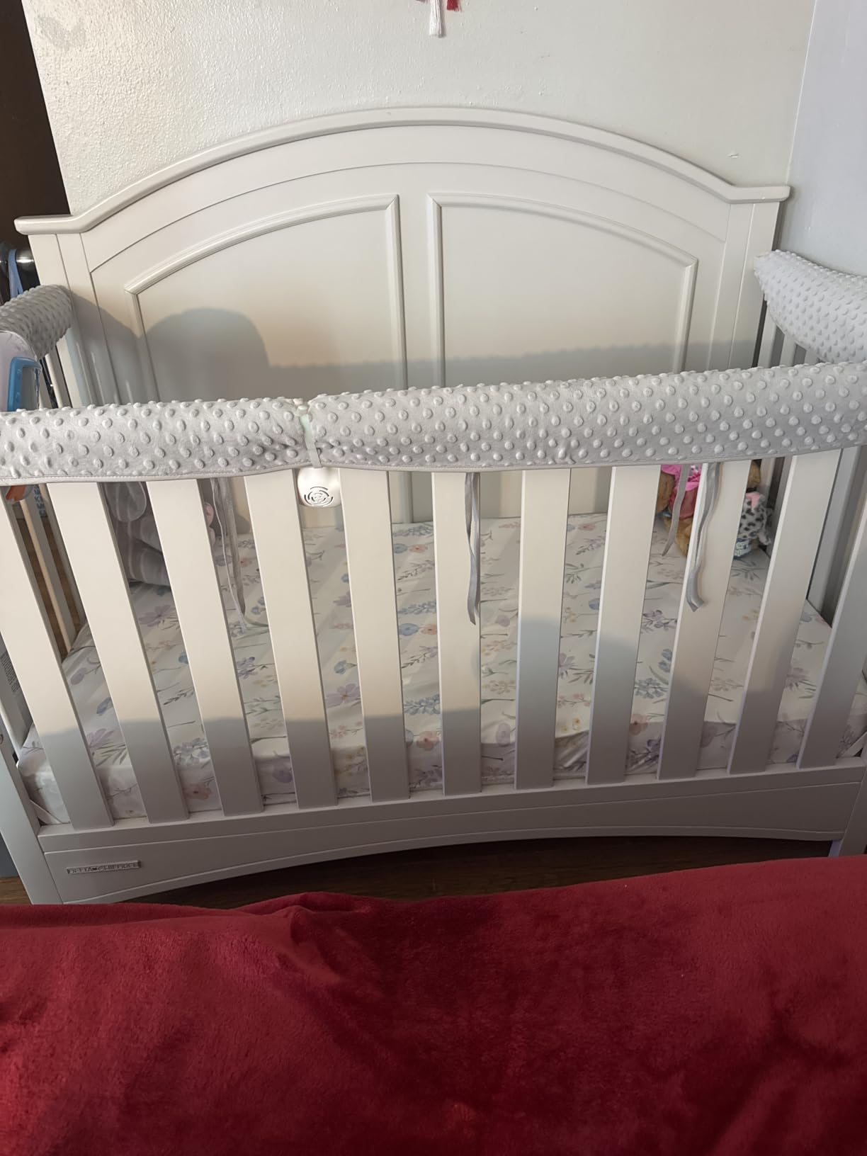 Delta Children Perry 6-in-1 Convertible Crib - Greenguard Gold Certified, Bianca White customer photo 2