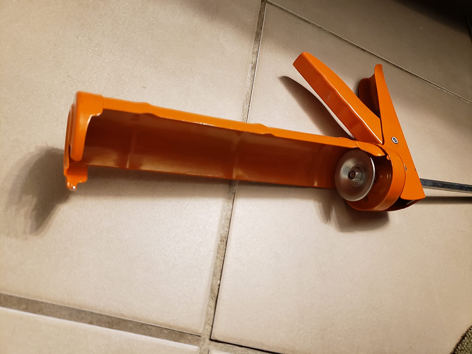 Bates- Caulking Gun, 10:1 Thrust Ratio, Orange, No Drip Sealant Gun | Silicone Application Tool for Home Repair, Bathroom and Kitchen Sealing Work customer photo 2