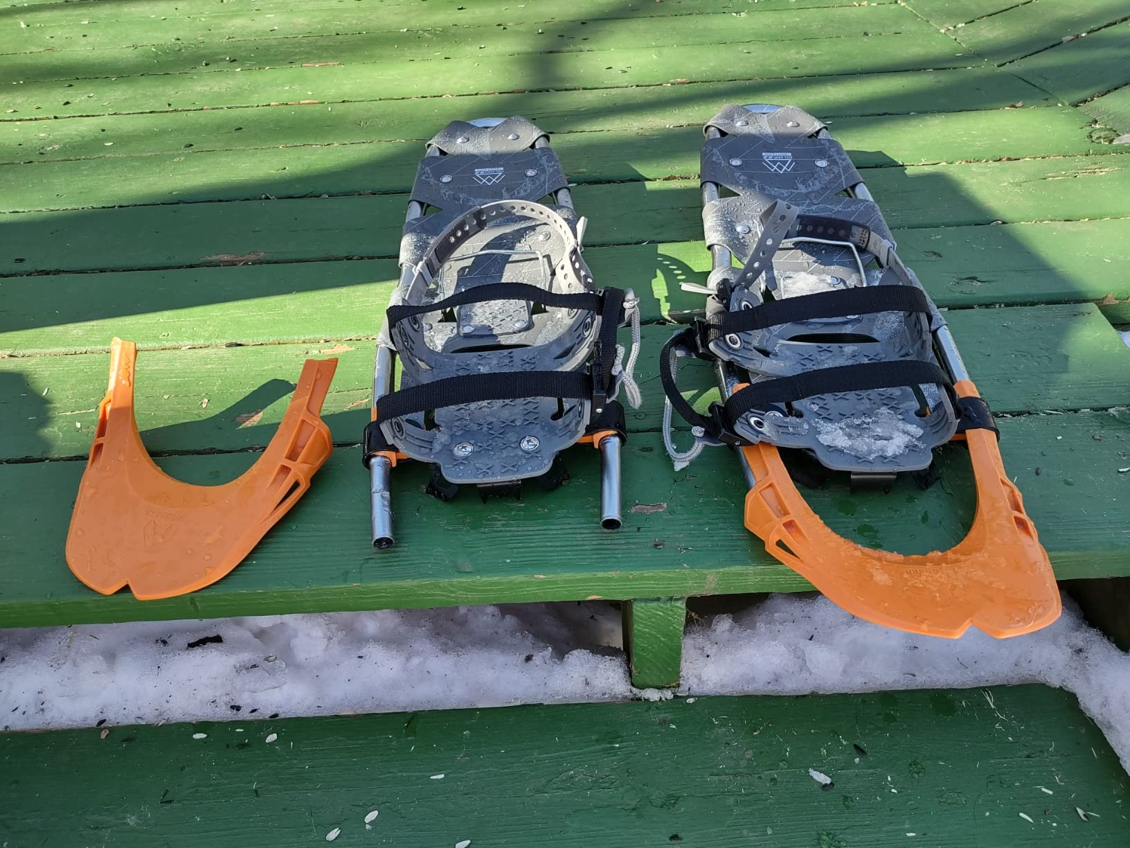 Wildhorn Delano Lightweight Snowshoes for Men - Snow Shoes for Women and Youth - Fully Adjustable Bindings, 22/28 Premium Aluminum Frame with Steel Grip Crampons customer photo 1