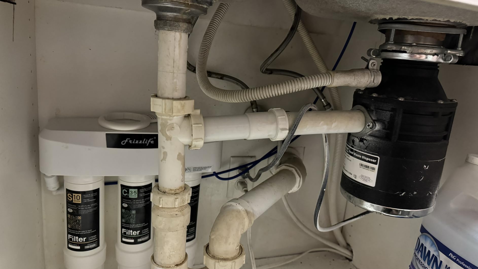 Frizzlife Under Sink Water Filter System, NSF/ANSI 53&42&372 Certified, 8 Layer 0.5 Micron Water Filtration Reduces PFAS, PFOA/PFOS, Chloramine, Lead, Chlorine, with Brushed Nickel Faucet, SP99 New customer photo 1