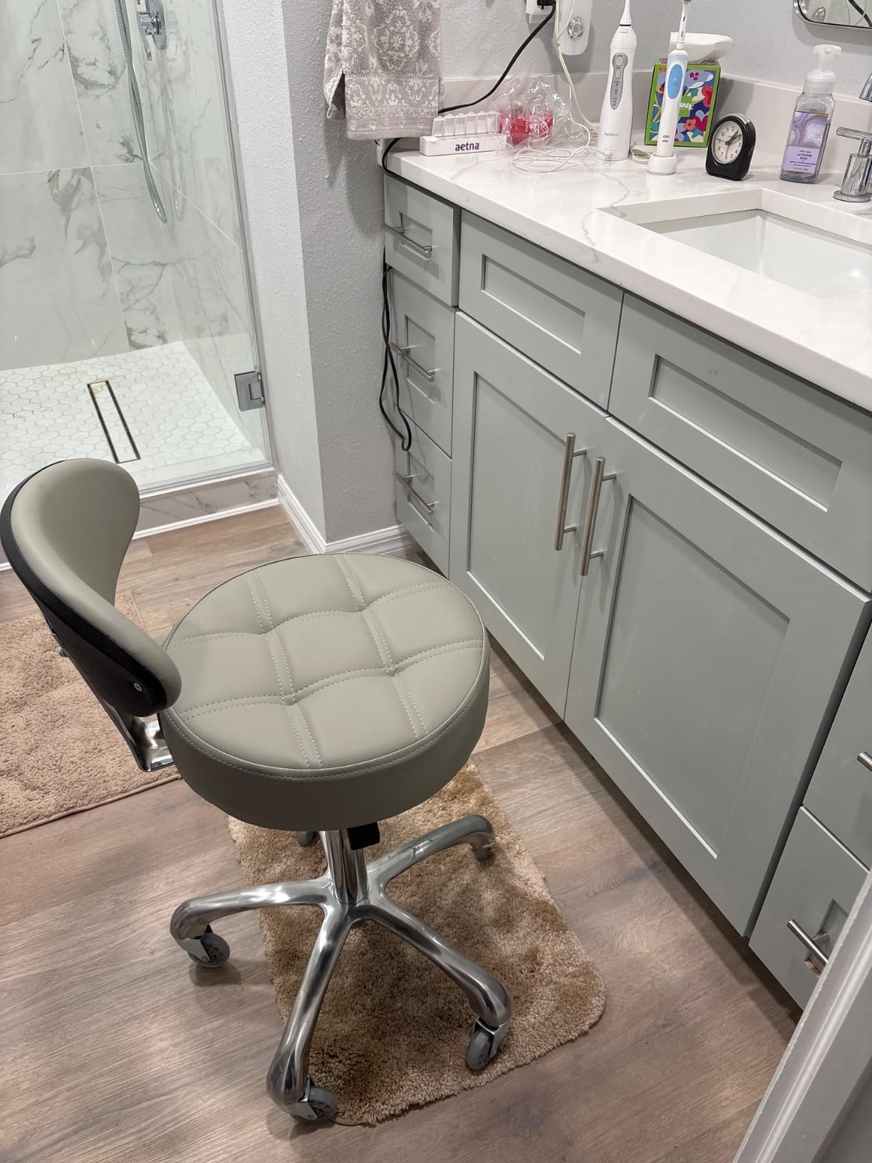 Kaleurrier Swivel Stool Adjustable Height: 400 lb Weight Capacity 22-30 inch | Heavy Duty Rolling Chair with Smooth Glide Wheels & Ergonomic Back Support customer photo 1