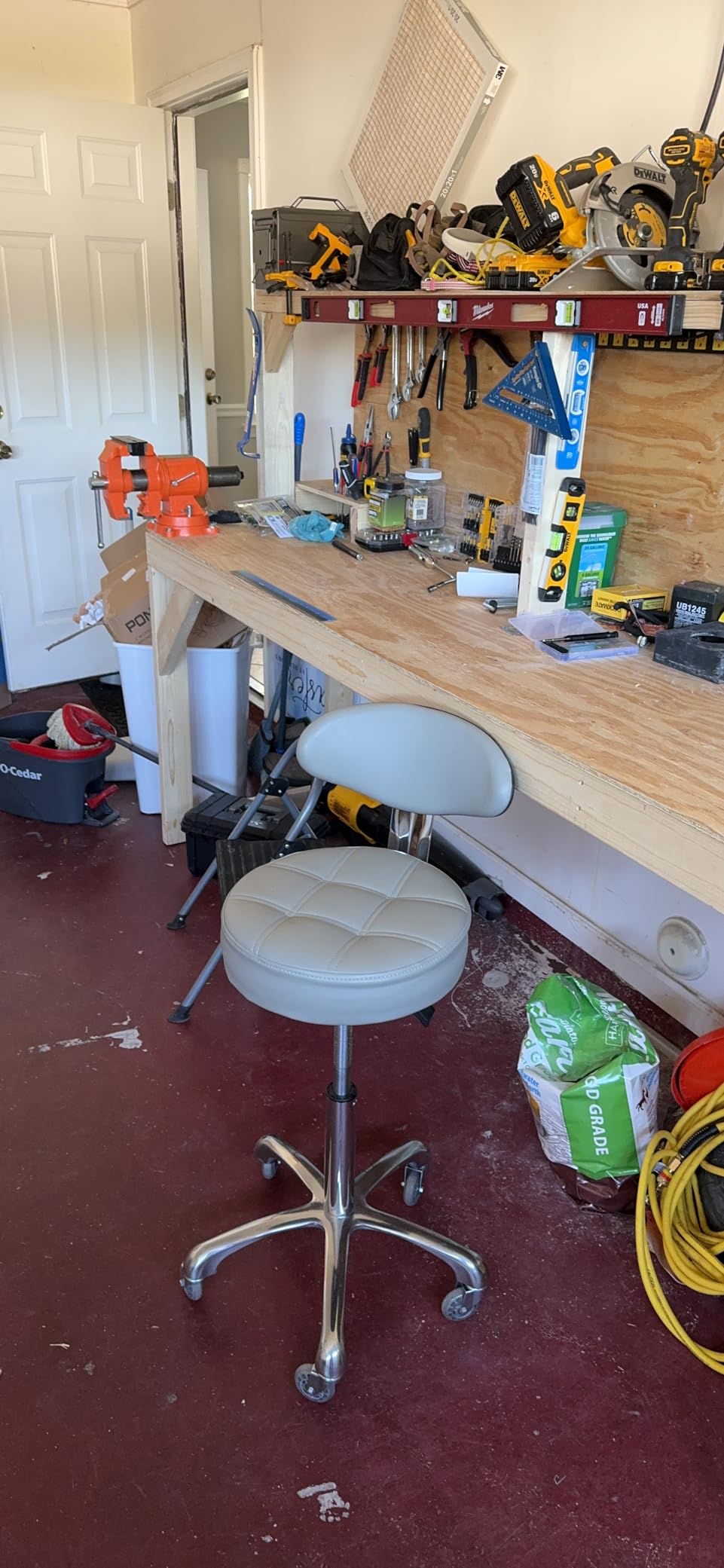 Kaleurrier Swivel Stool Adjustable Height: 400 lb Weight Capacity 22-30 inch | Heavy Duty Rolling Chair with Smooth Glide Wheels & Ergonomic Back Support customer photo 2