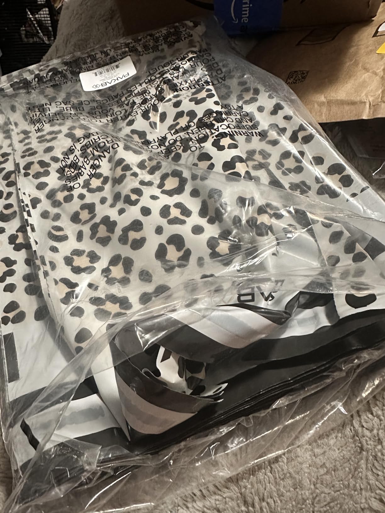 PAKABOO Poly Mailer Shipping Bags 10x13 Inch, 100 Pack, Non-Padded Envelopes with Tamper Proof Self-Seal, Cheetah Print Packaging customer photo 1