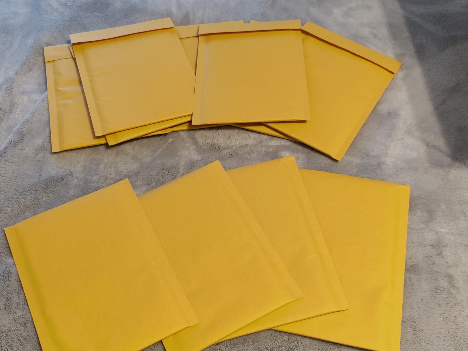 Quality Park Bubble Mailers, 6 x 9 Shipping Envelopes, Self-Seal, Durable Brown Kraft Padded Envelopes, Redi-Strip Peel Off Closure, 50 Per Box customer photo 1
